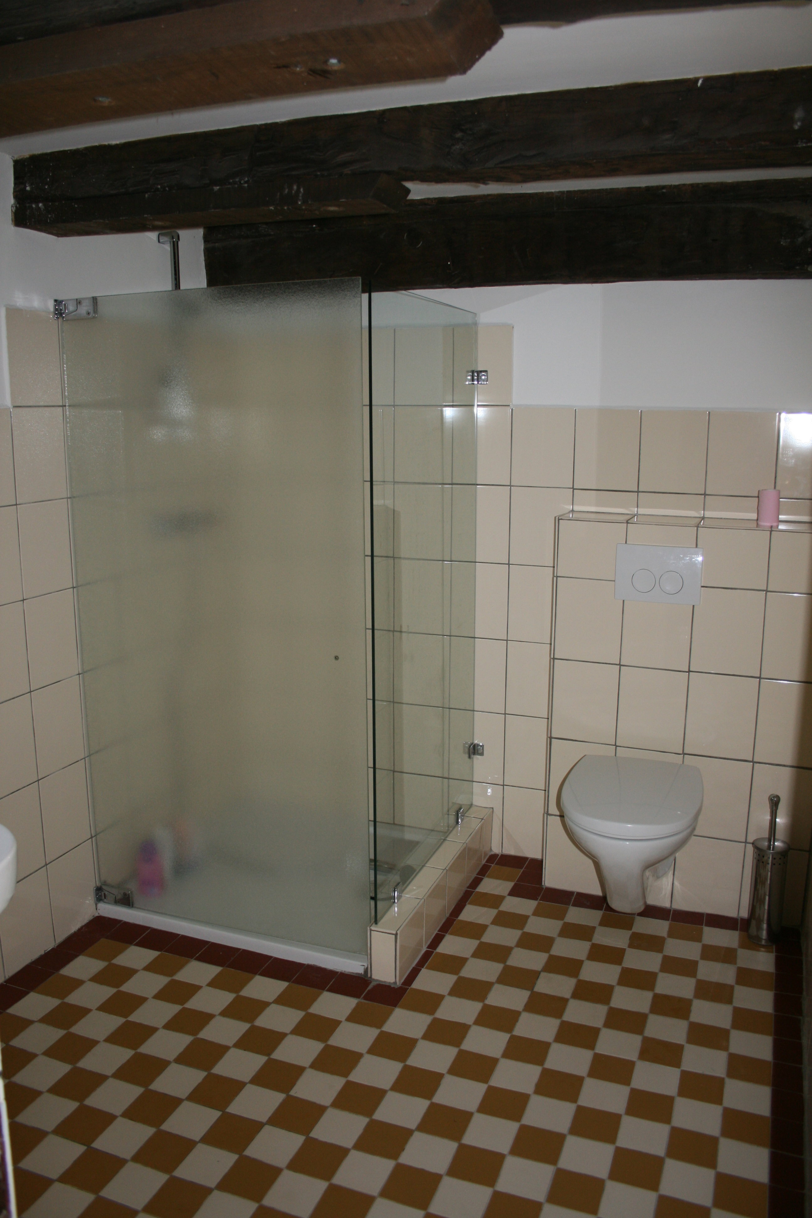 - image: 11