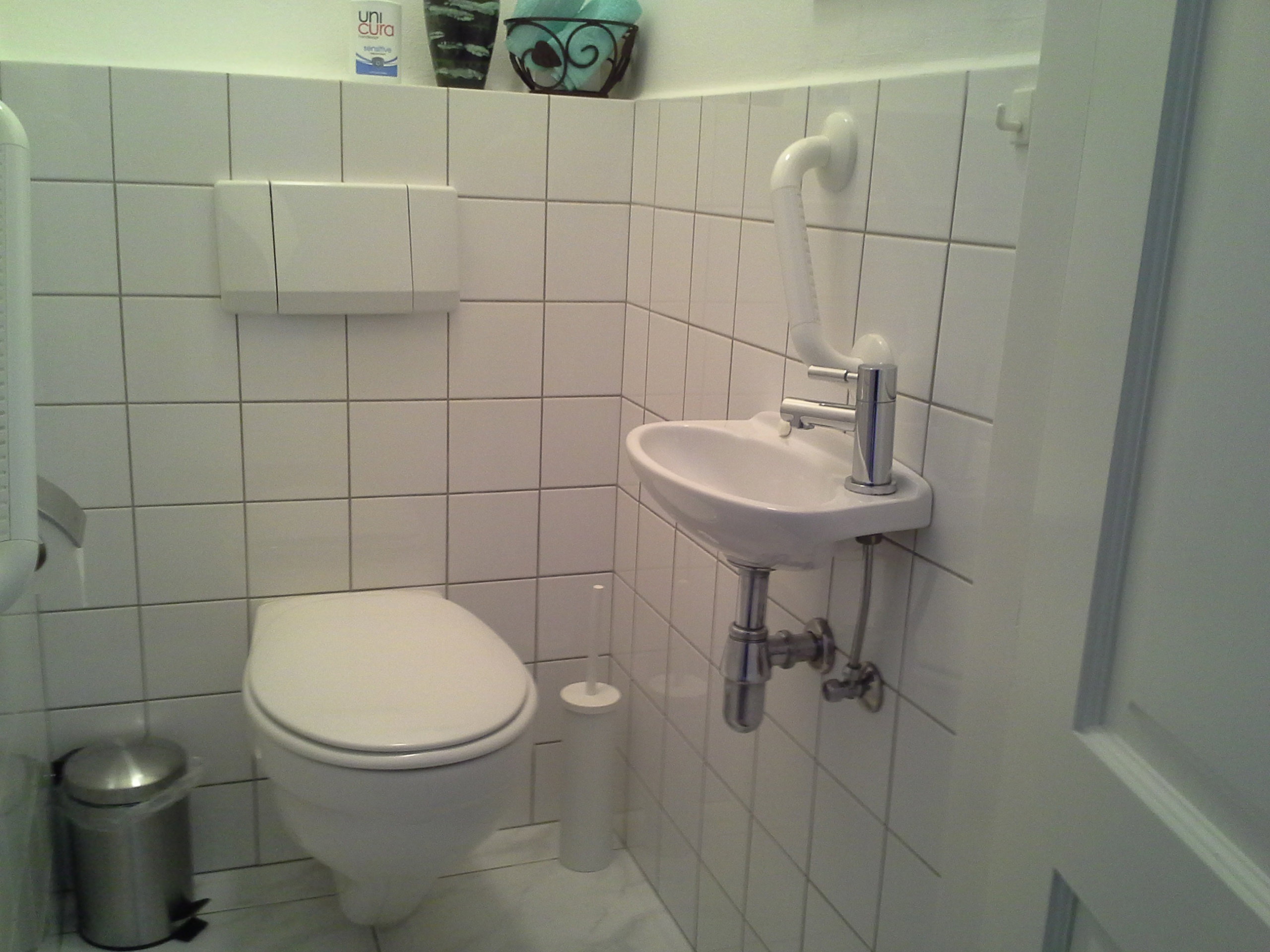 - image: 22
