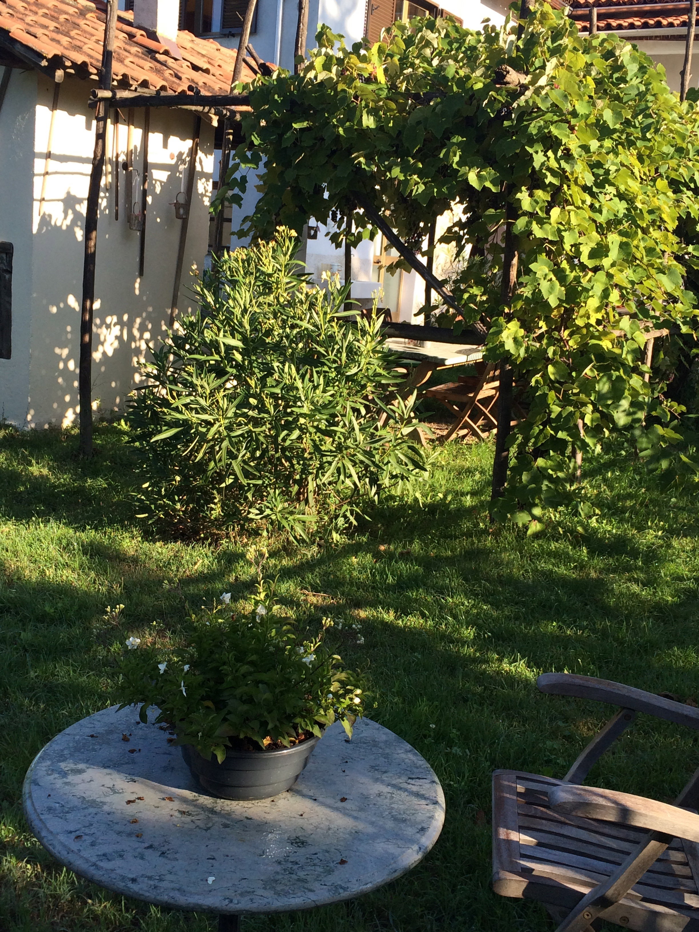 Naturhäuschen in Merana