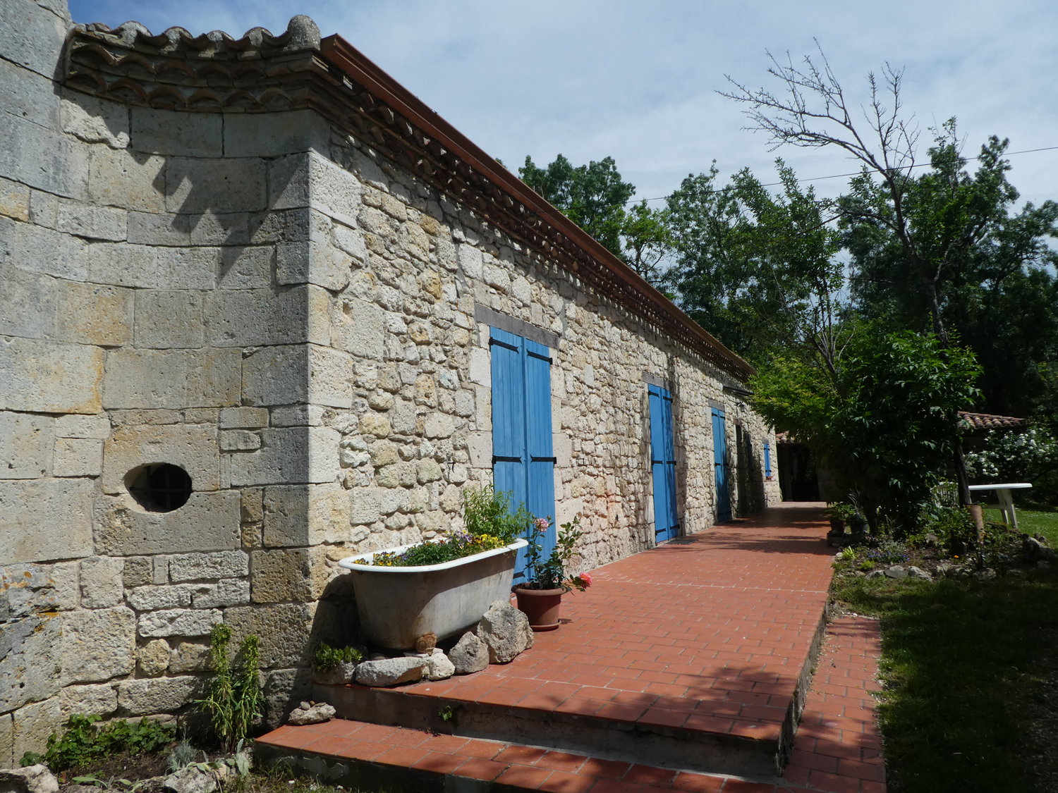 - image: 13