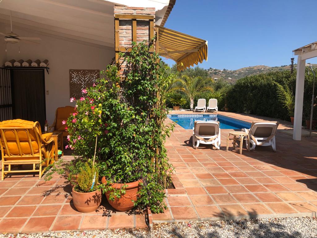 Maison nature à Sayalonga