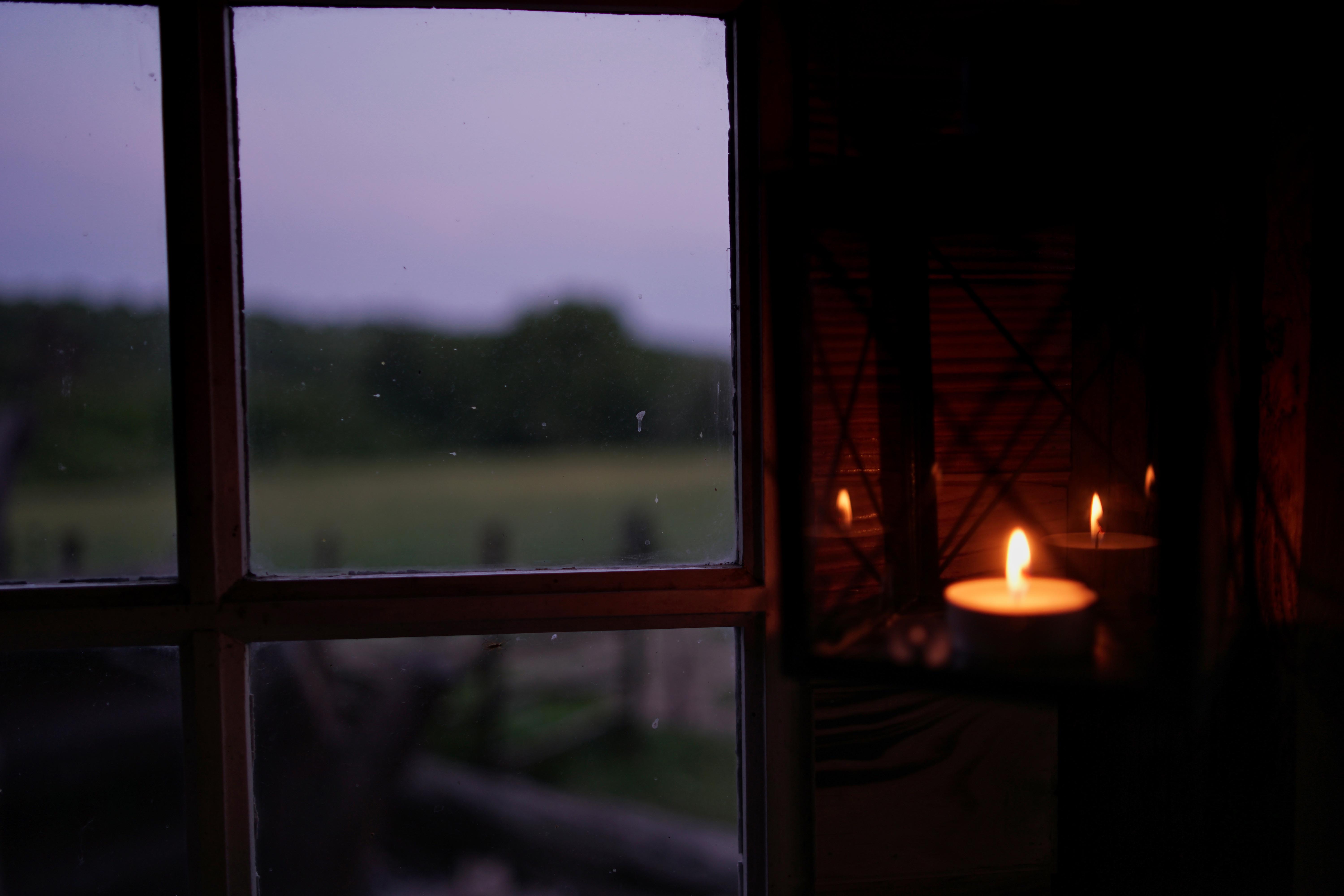 - image: 18