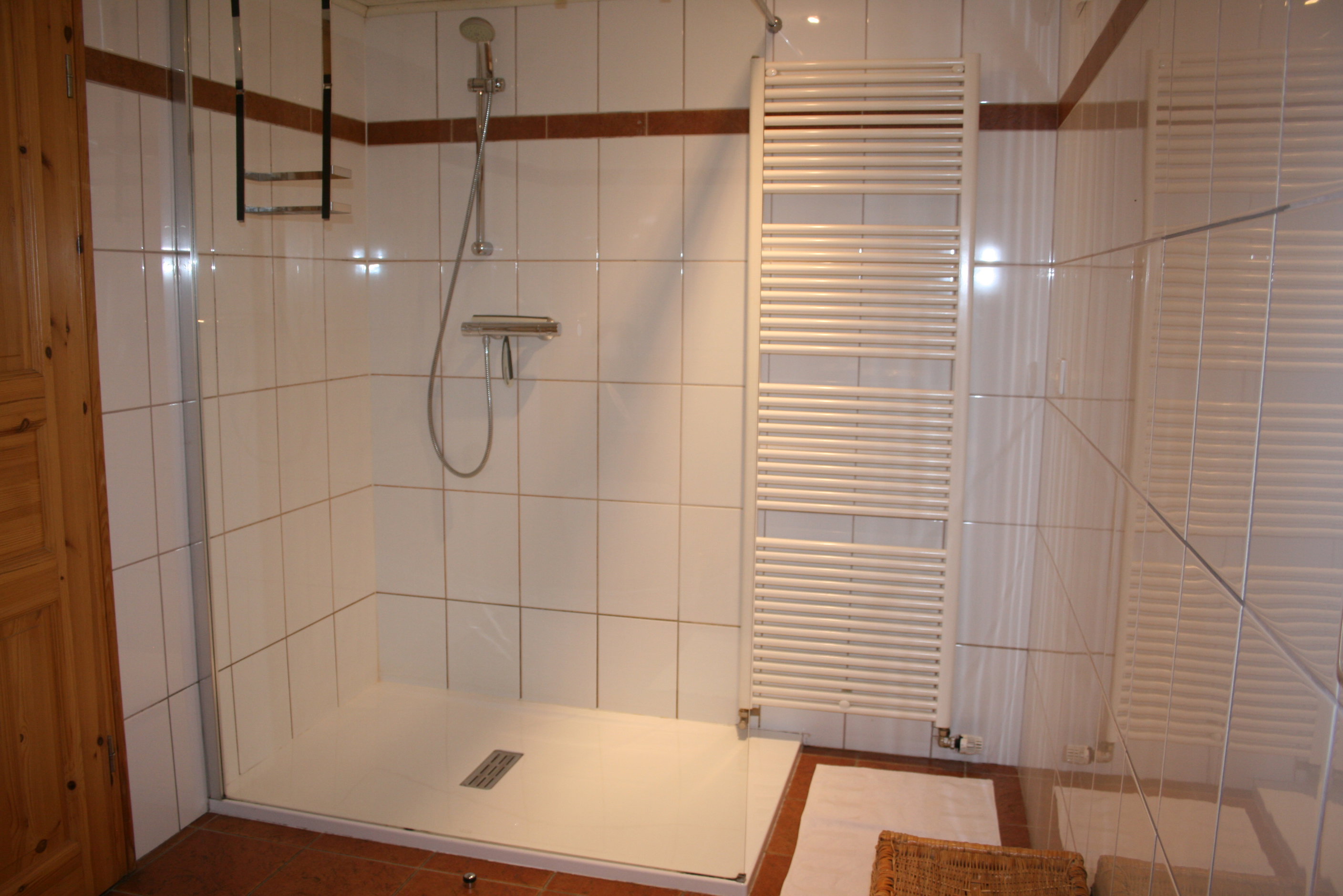 - image: 11