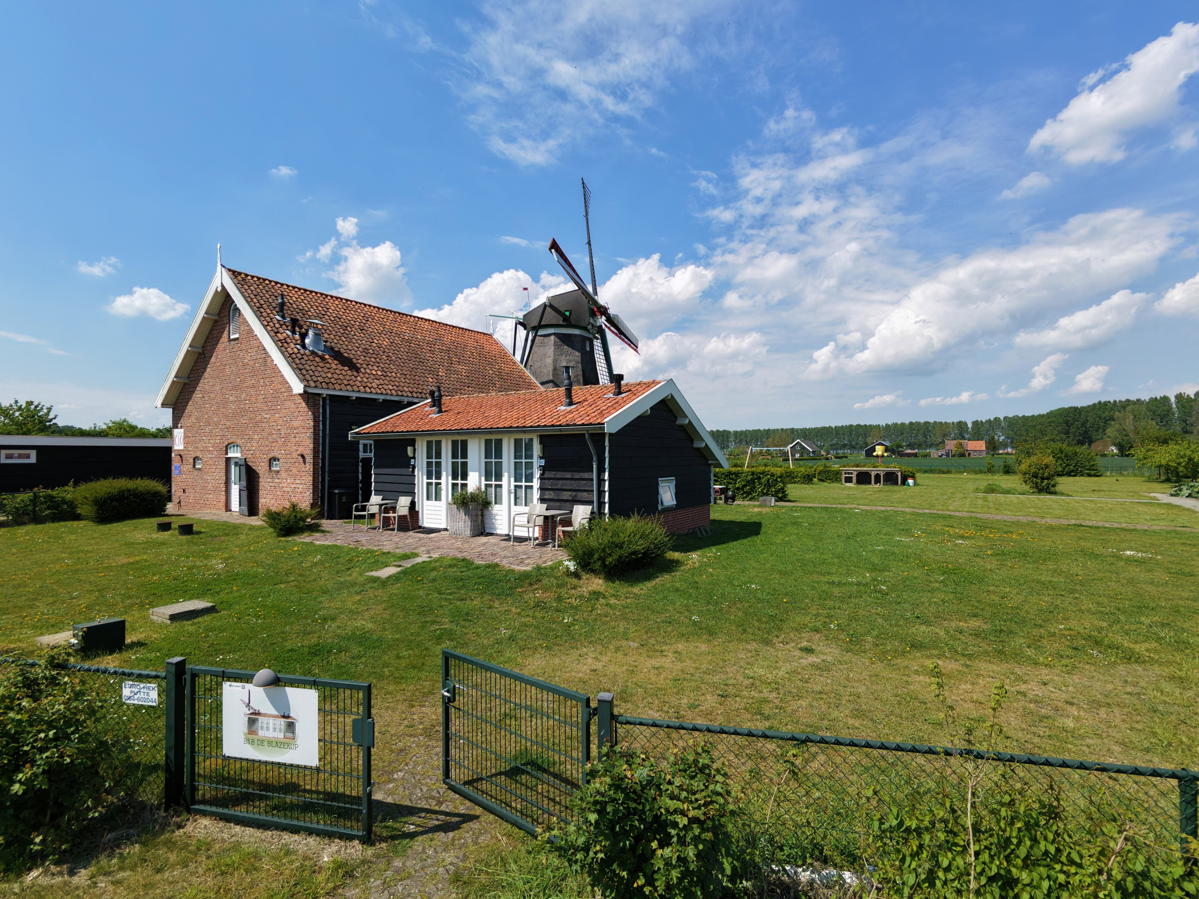 Casa nella natura a Ovezande