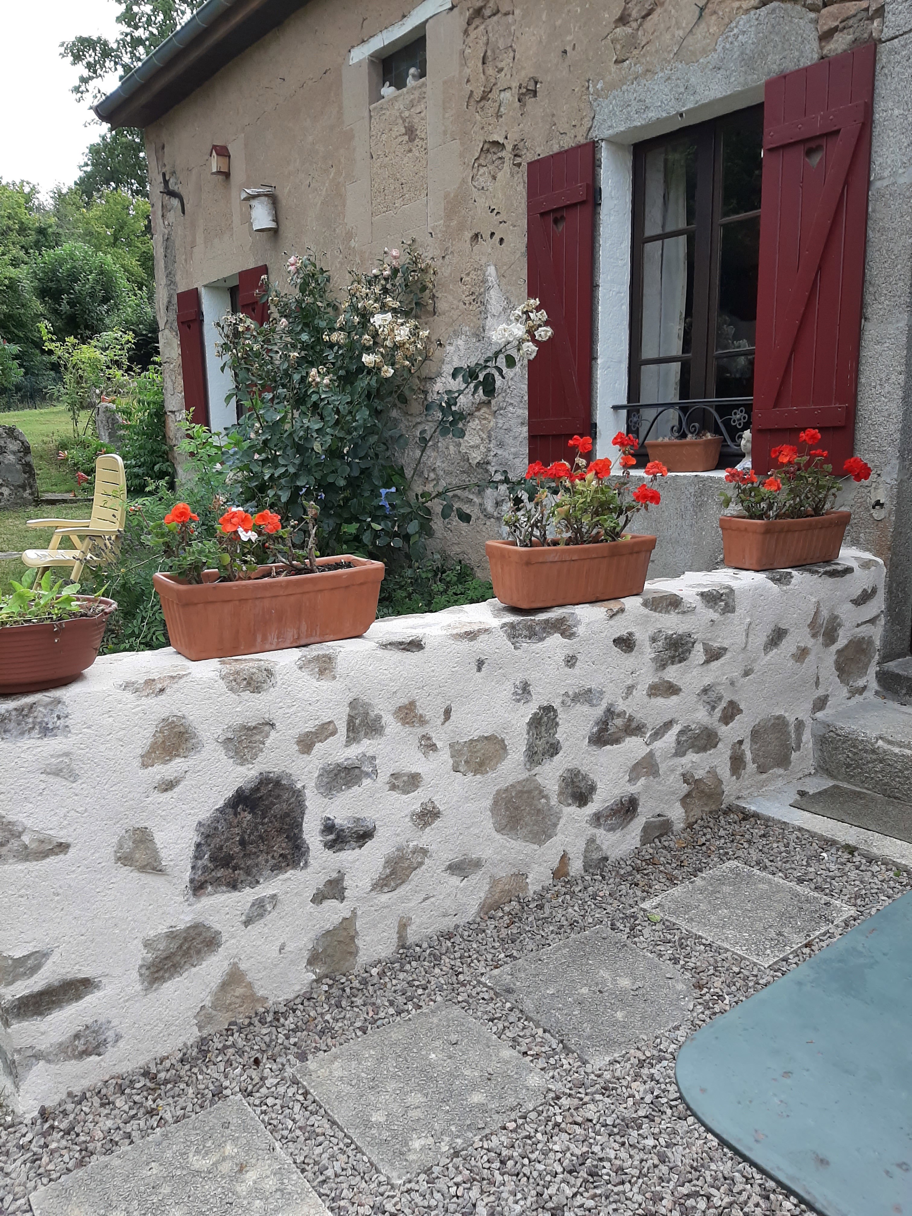 - image: 25