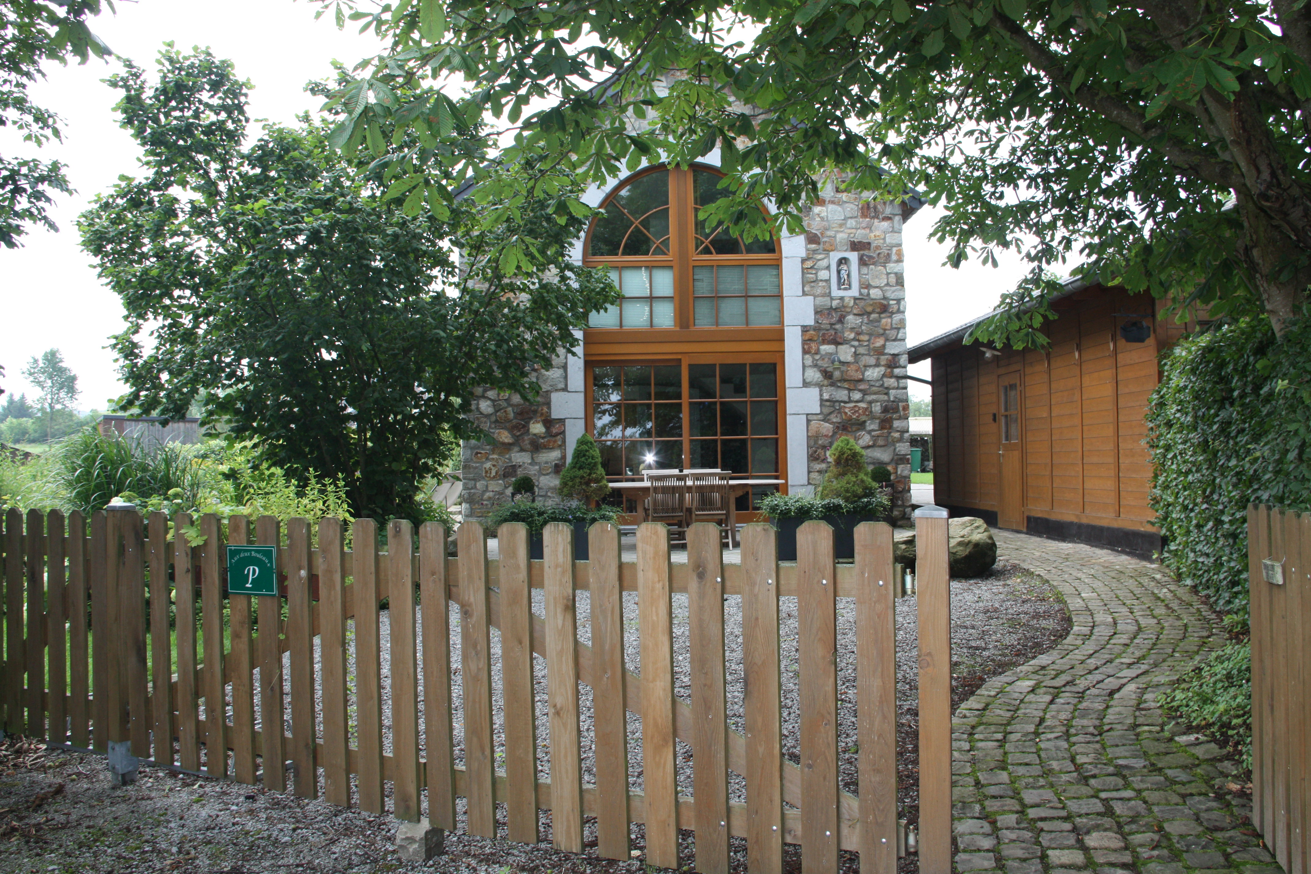 - image: 11