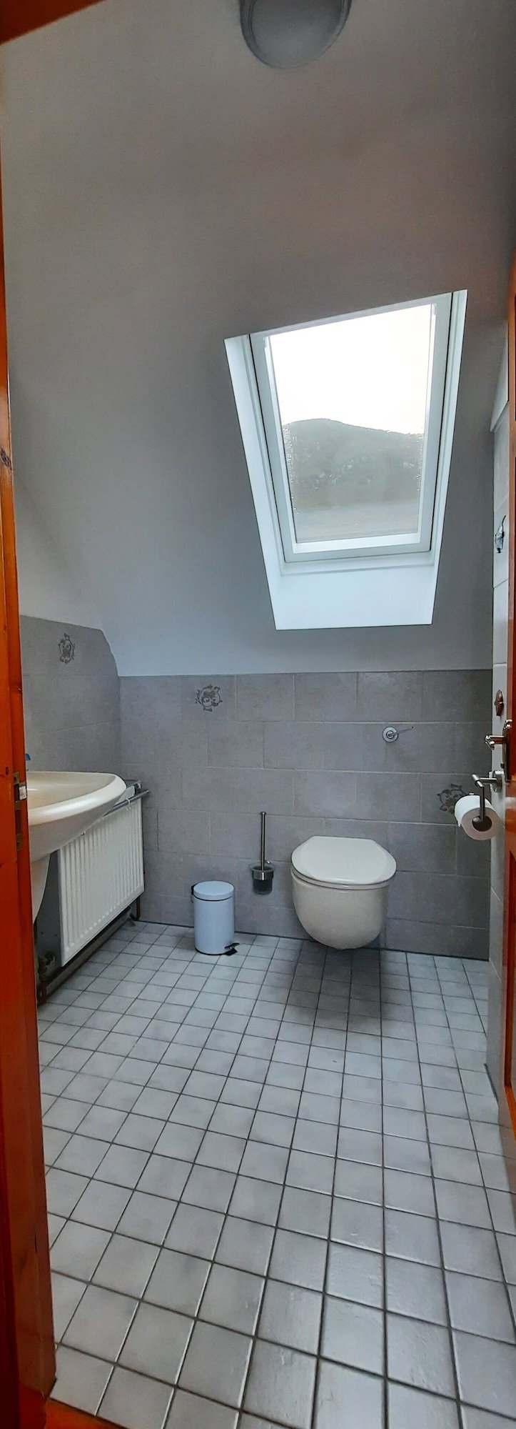 - image: 20