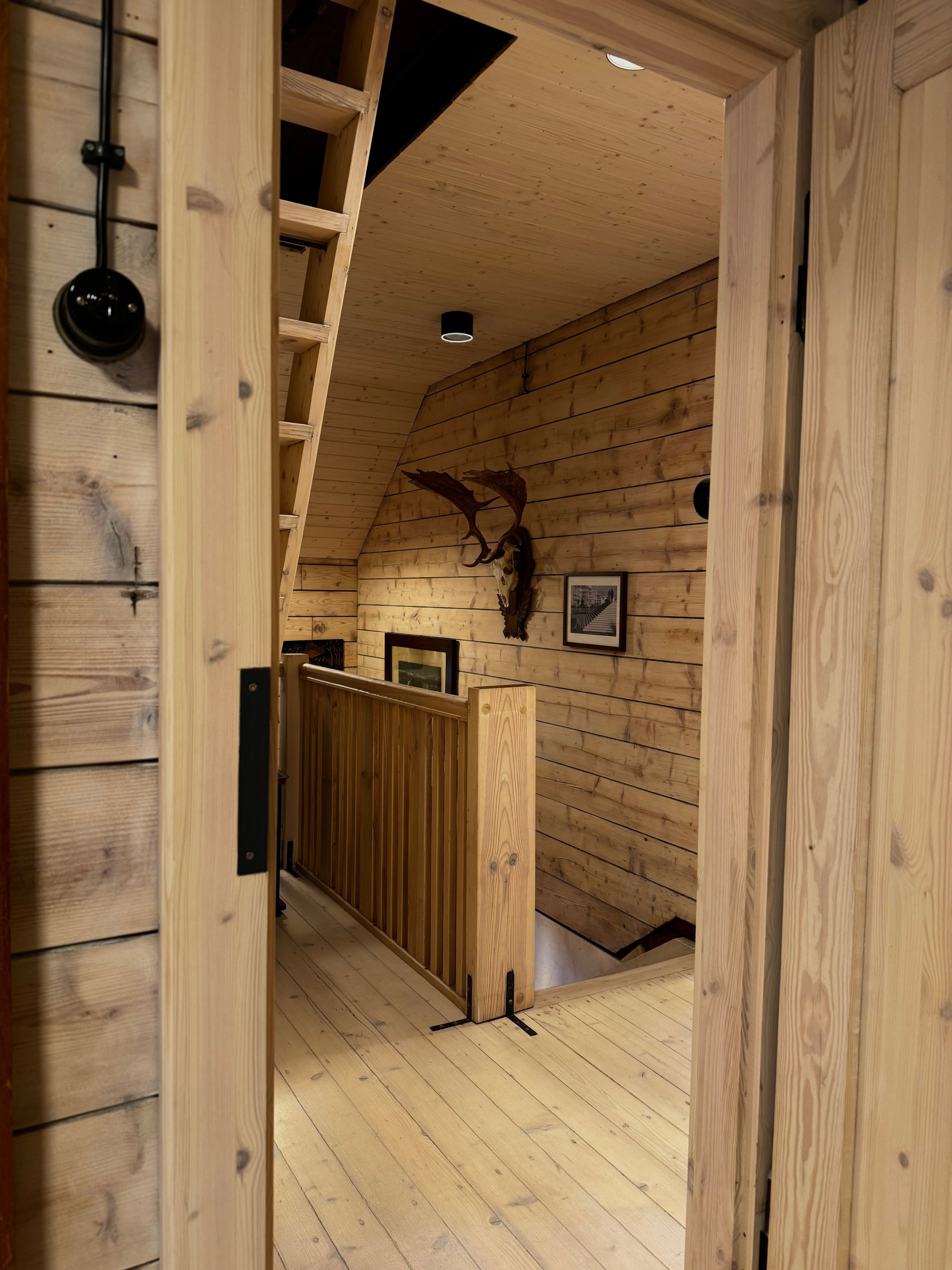 - image: 22
