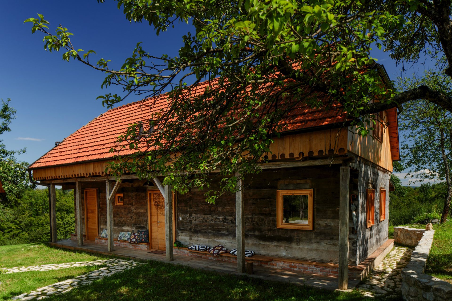 - image: 1