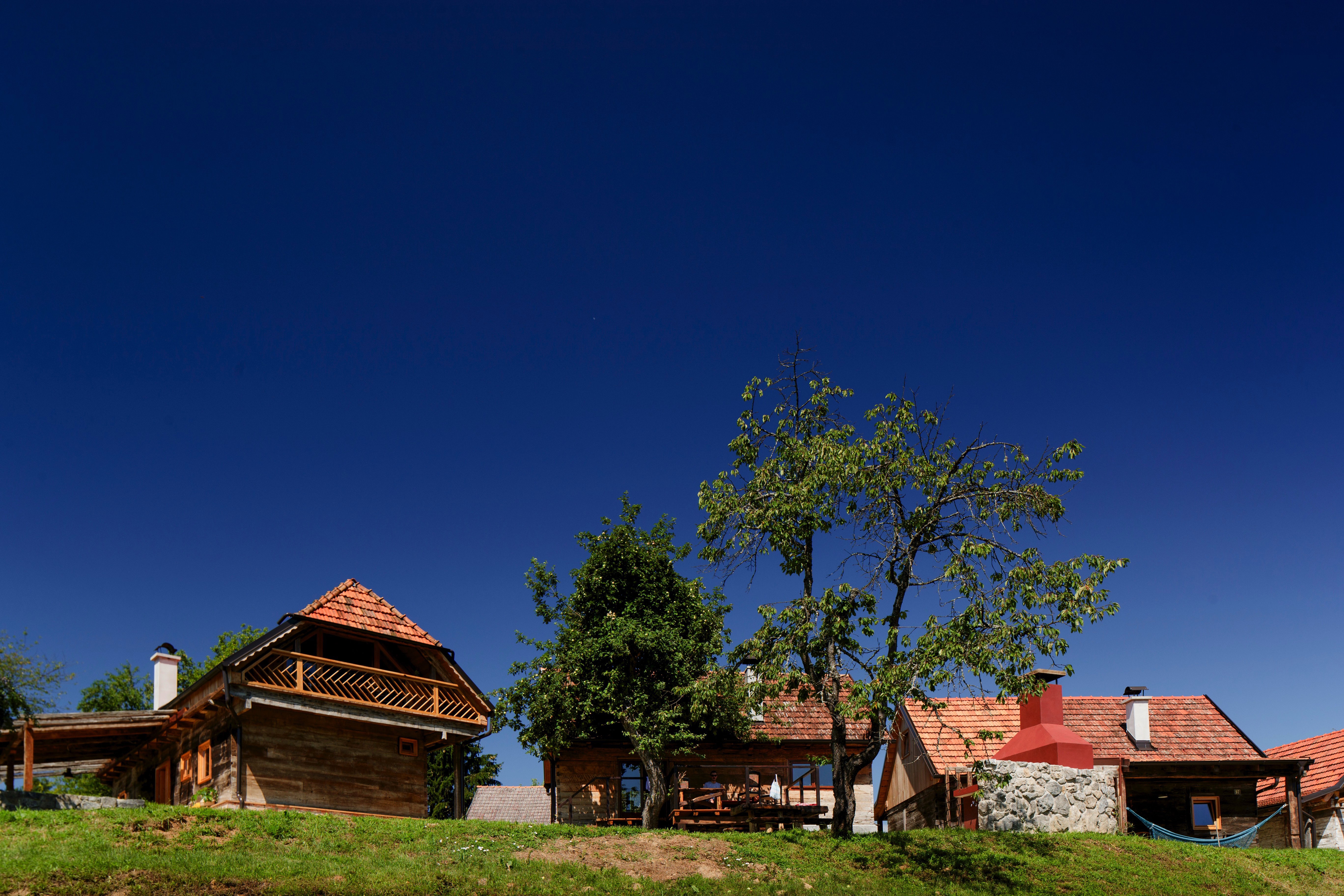 - image: 28