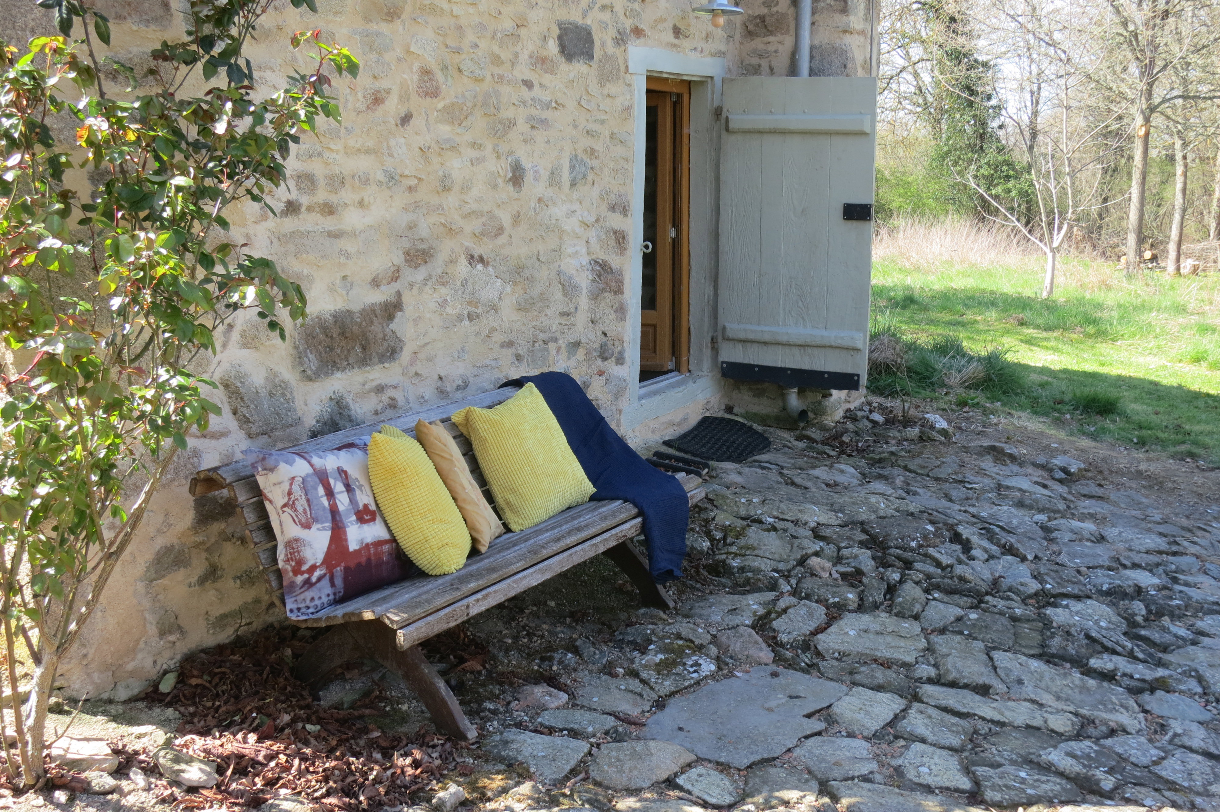 Casa nella natura a Genouillac