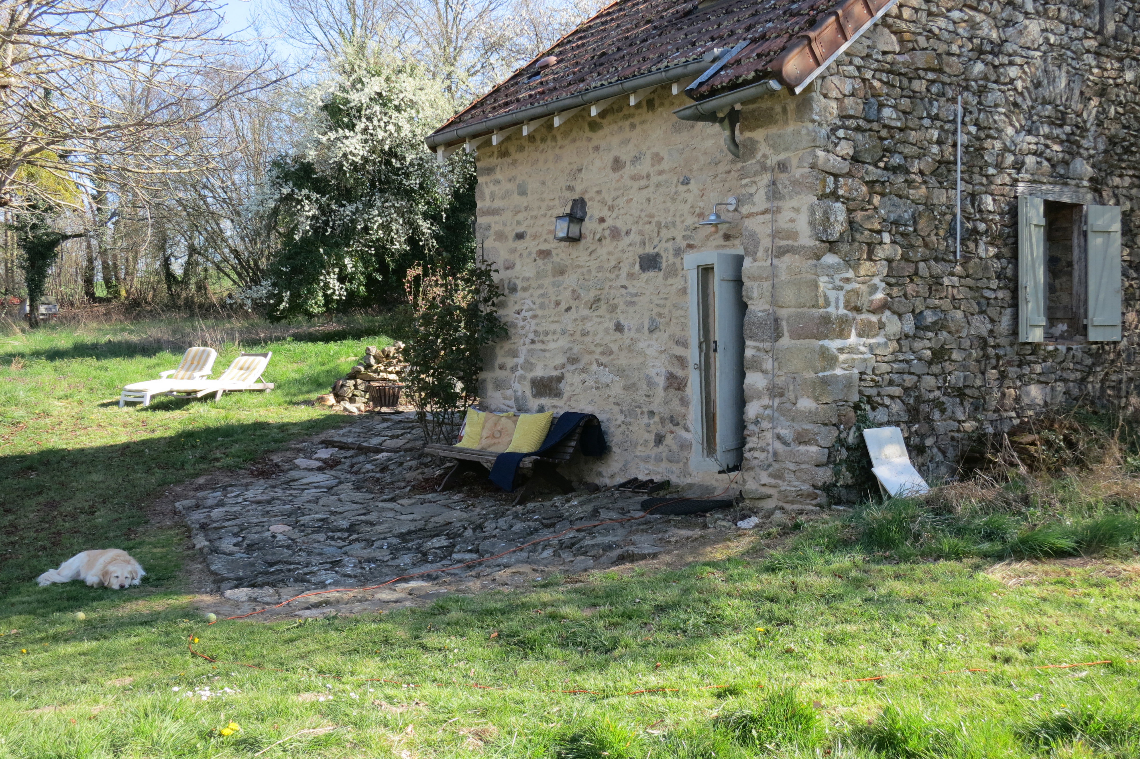 Casa nella natura a Genouillac