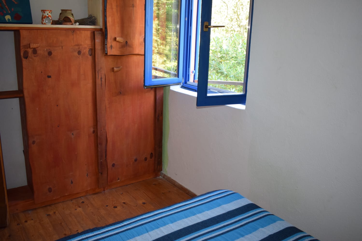 - image: 14