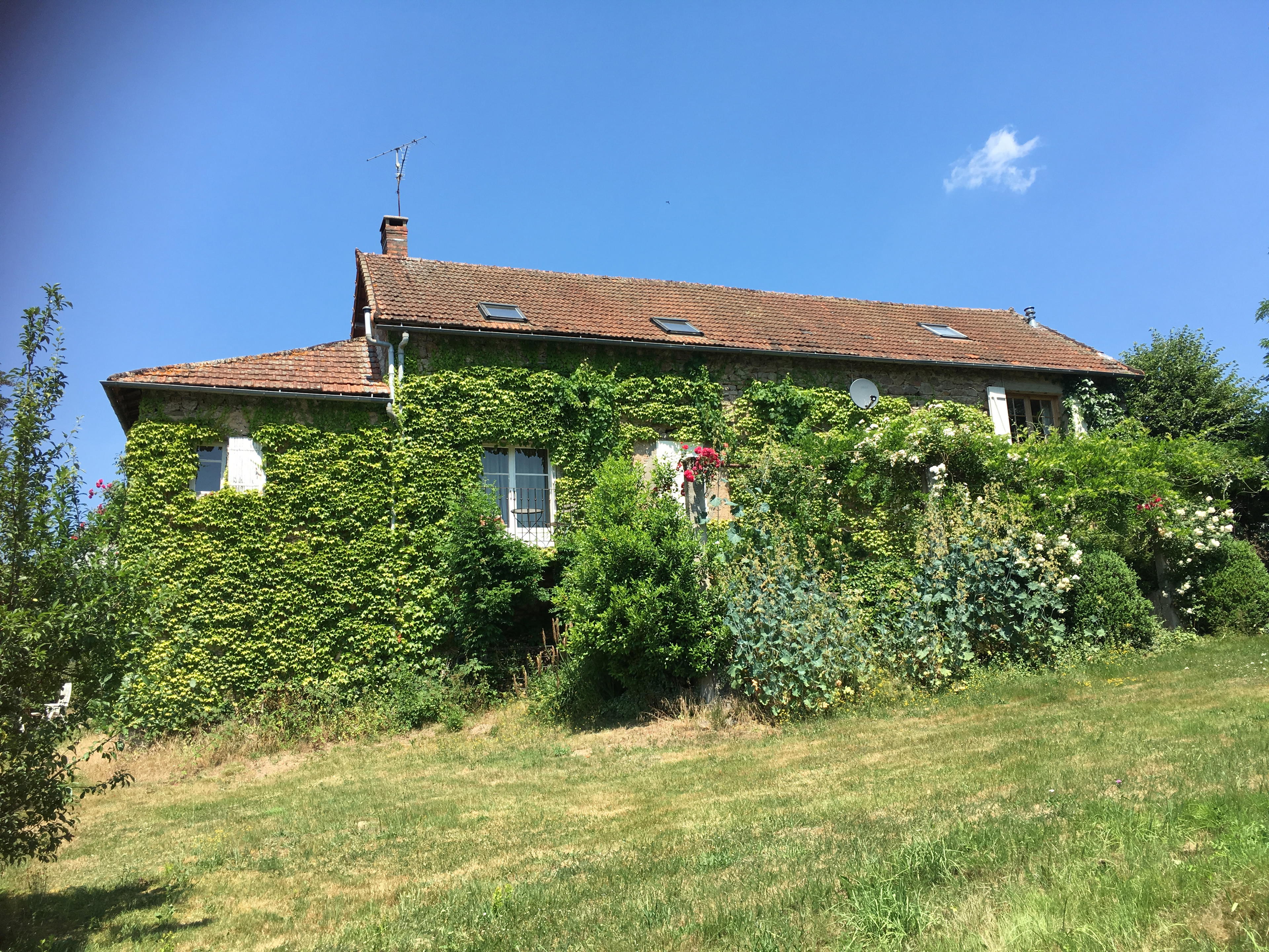 Nature house in Les Vouas Corancy