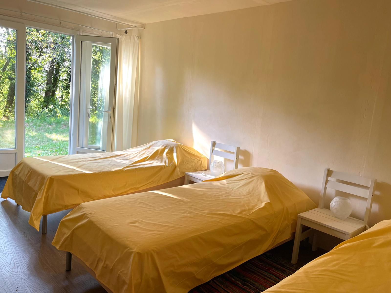 - image: 19