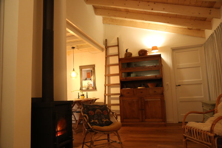 - image: 22