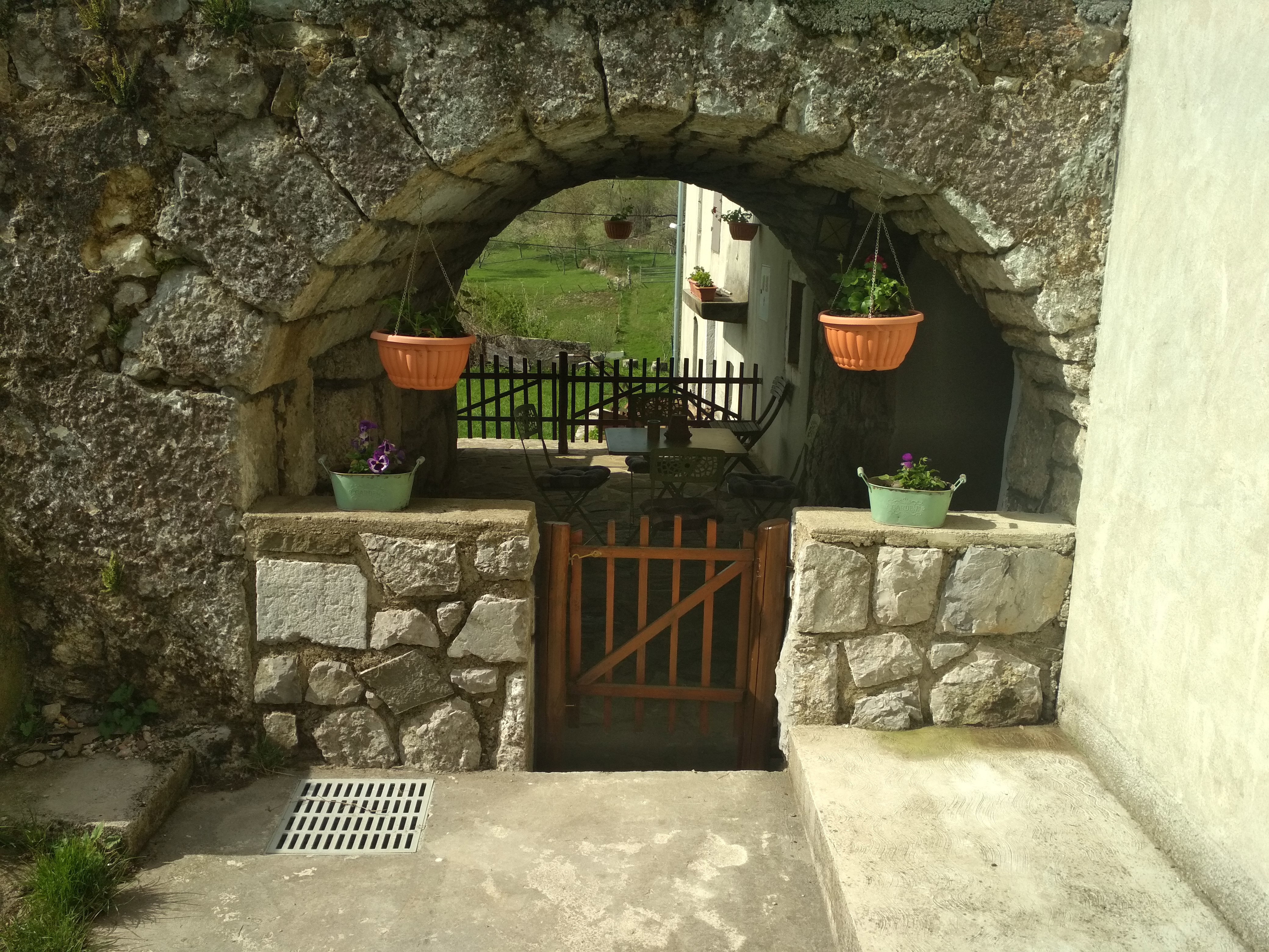 - image: 15