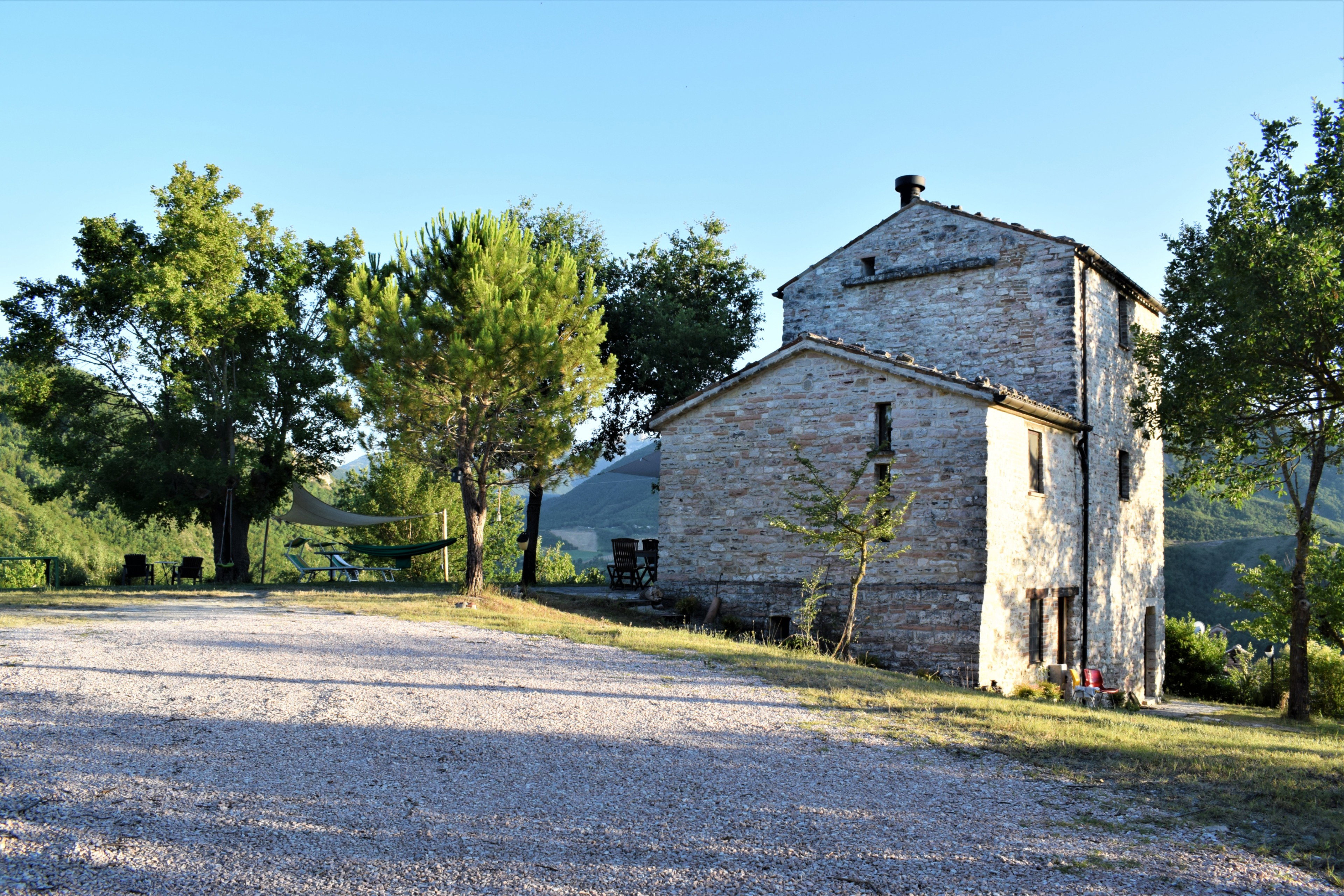 - image: 16
