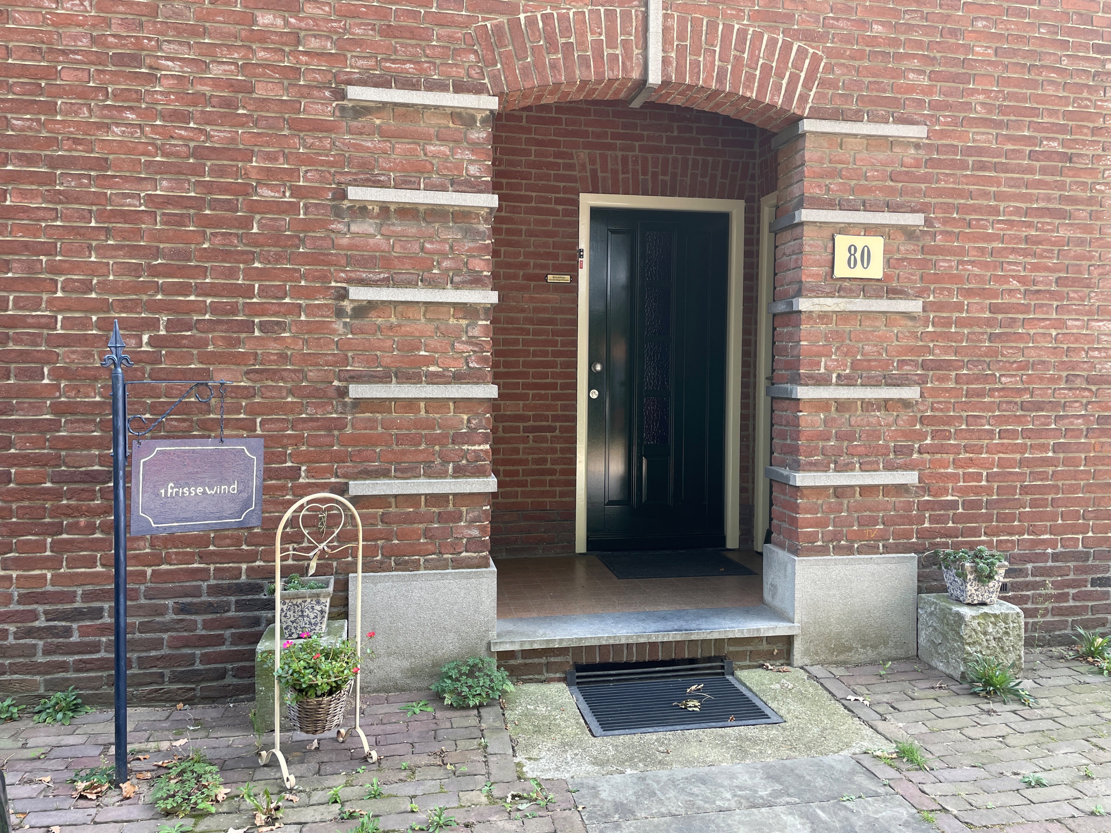 - image: 26