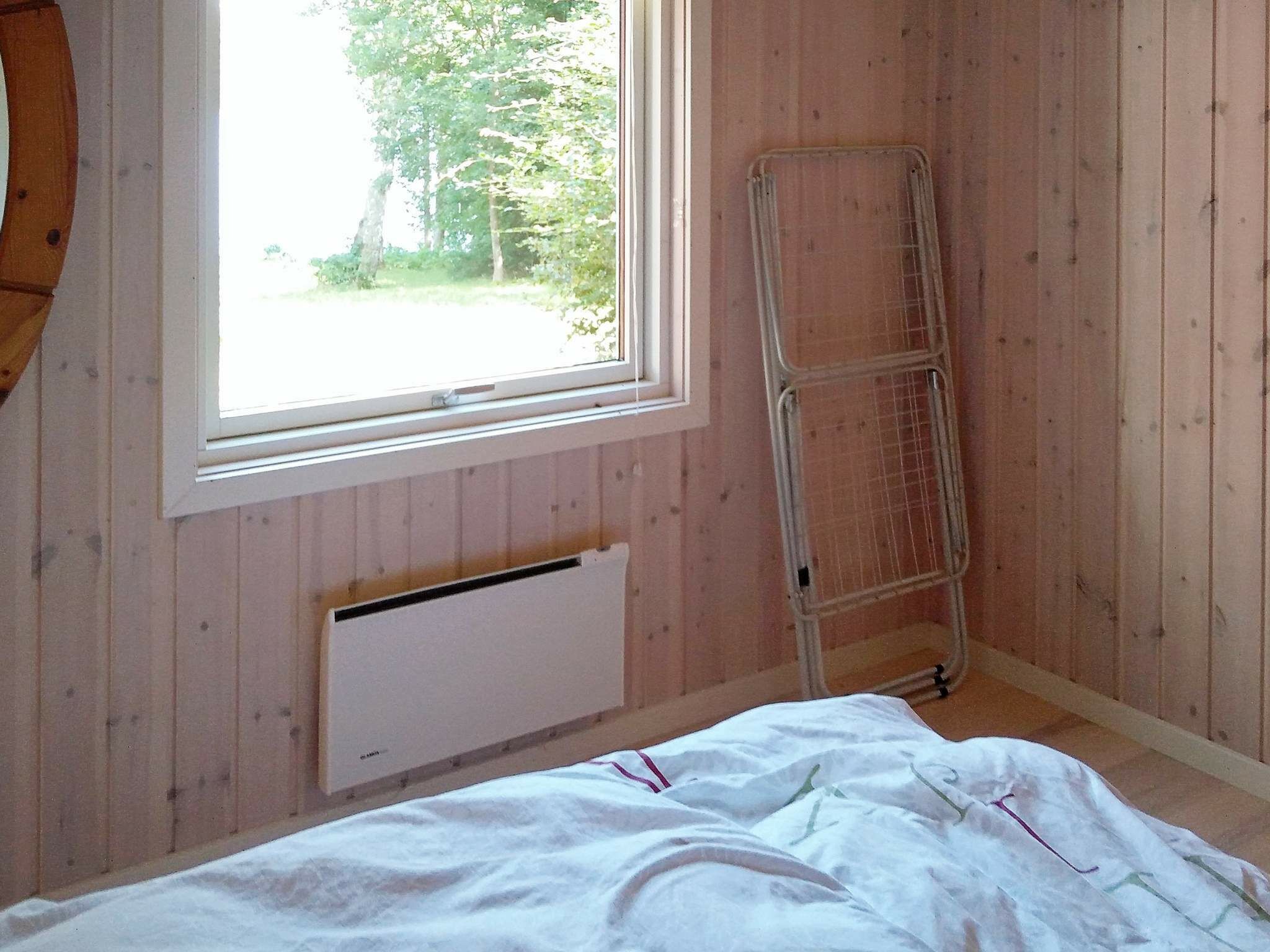 - image: 15