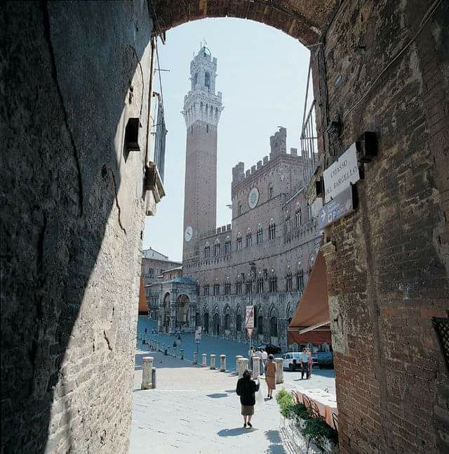 - image: 16