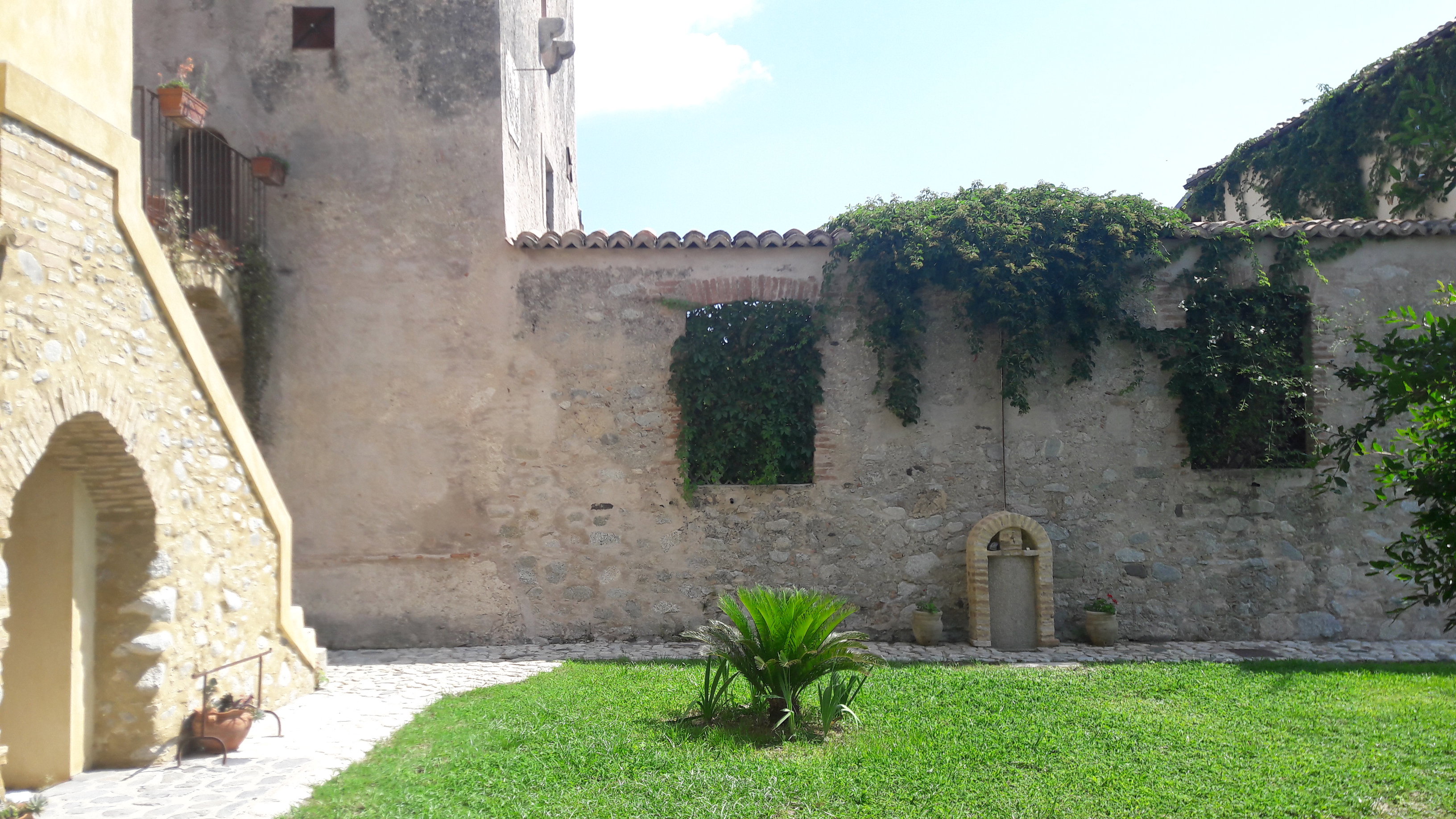 - image: 19