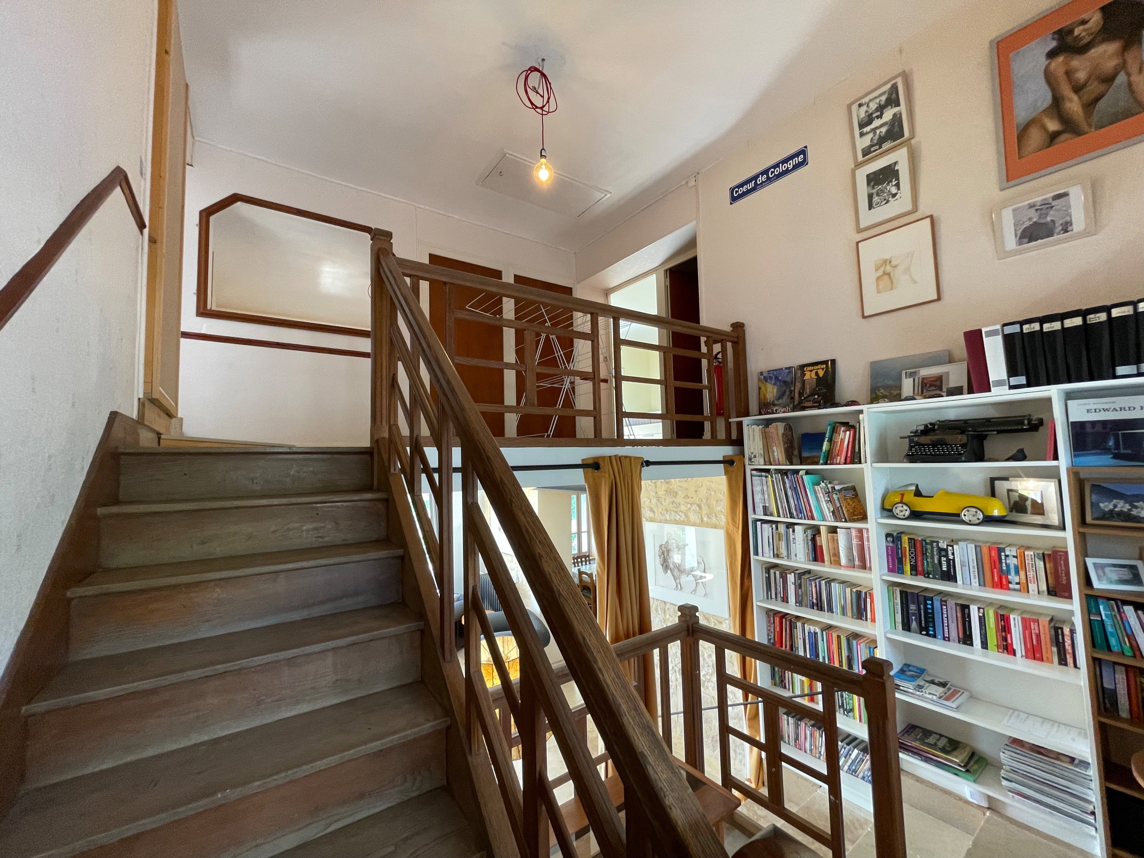 - image: 17