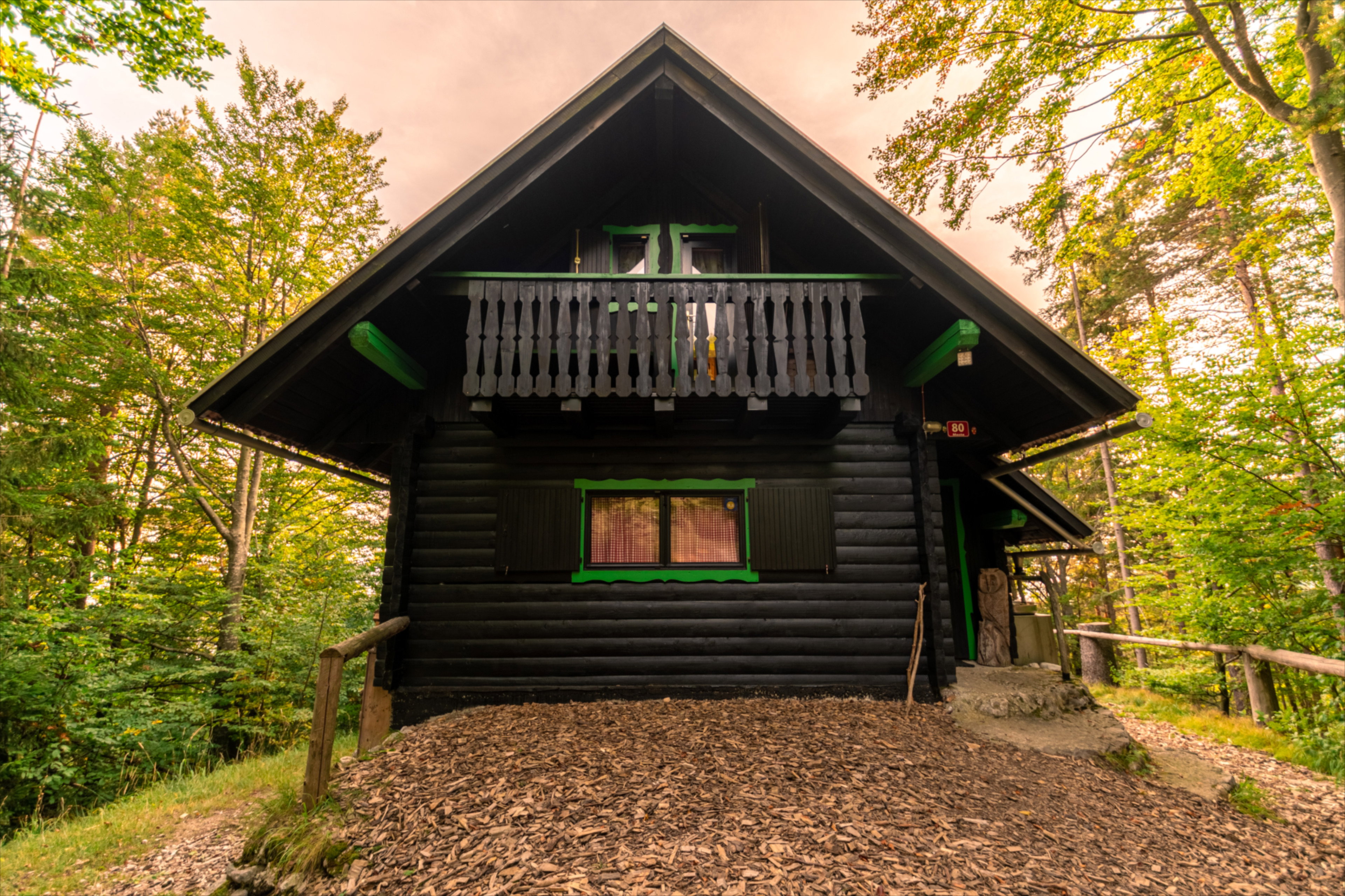 Naturhäuschen in Žirovnica