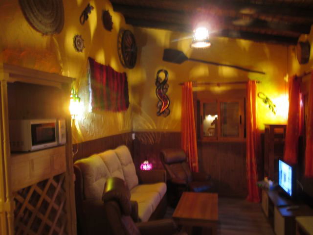 - image: 25