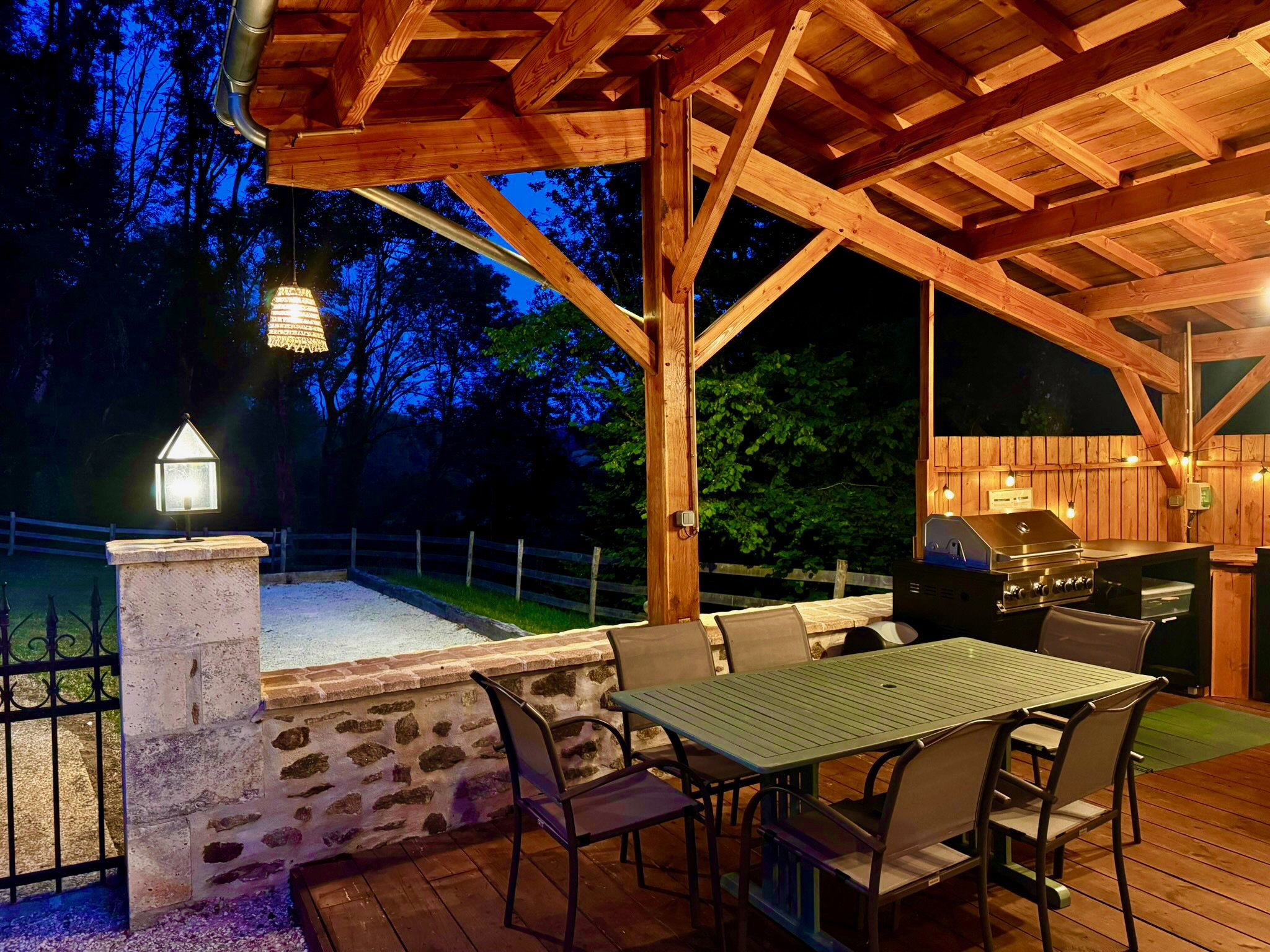 Casa nella natura a Rouzède