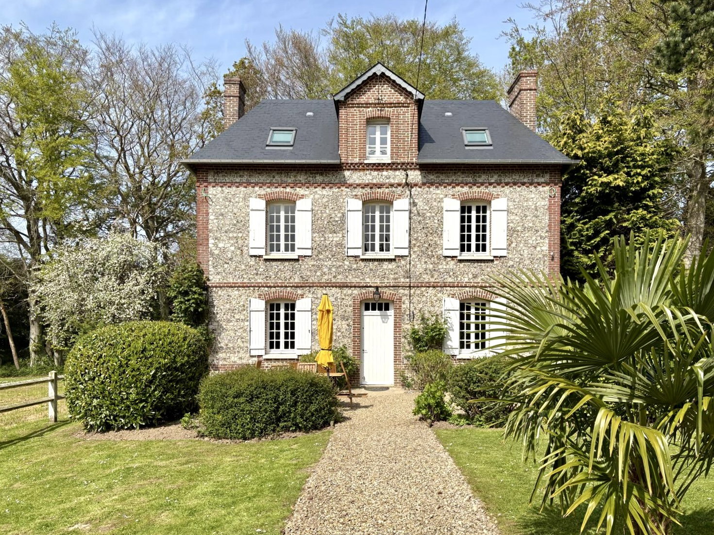 - image: 70