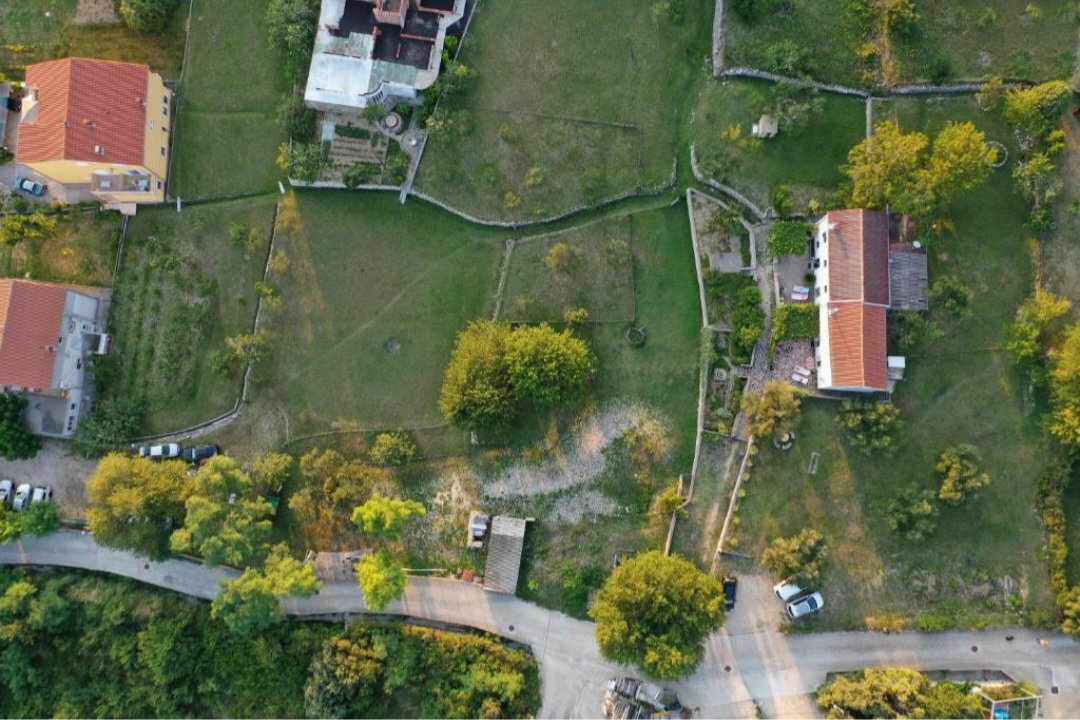 - image: 15