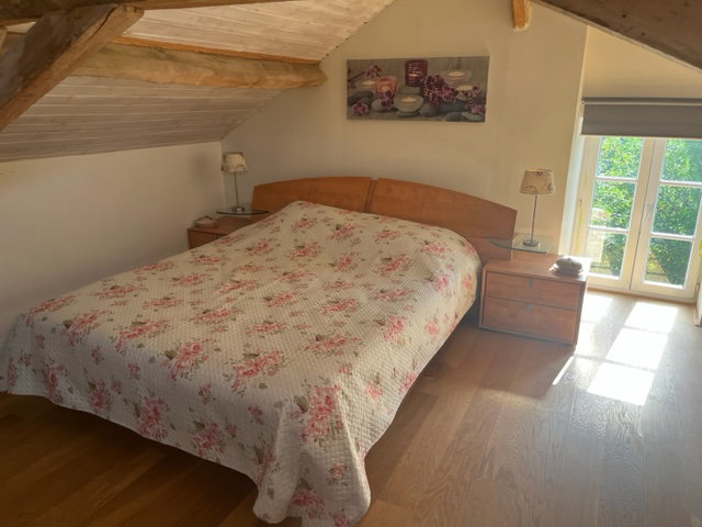 Casa nella natura a La Bournee