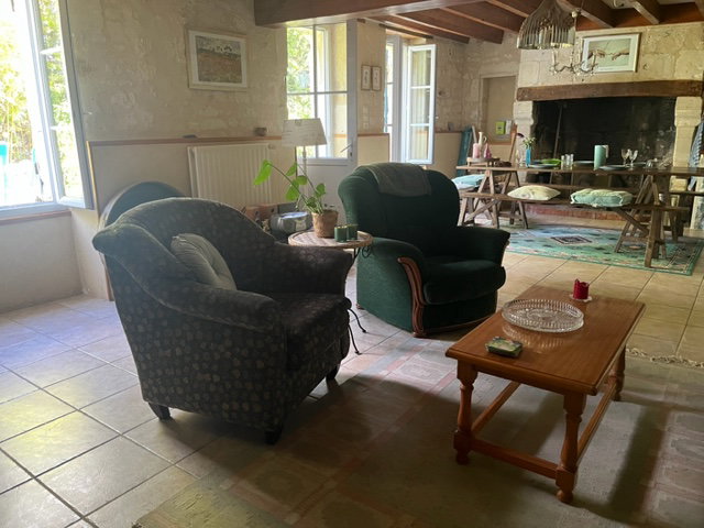 Casa nella natura a La Bournee