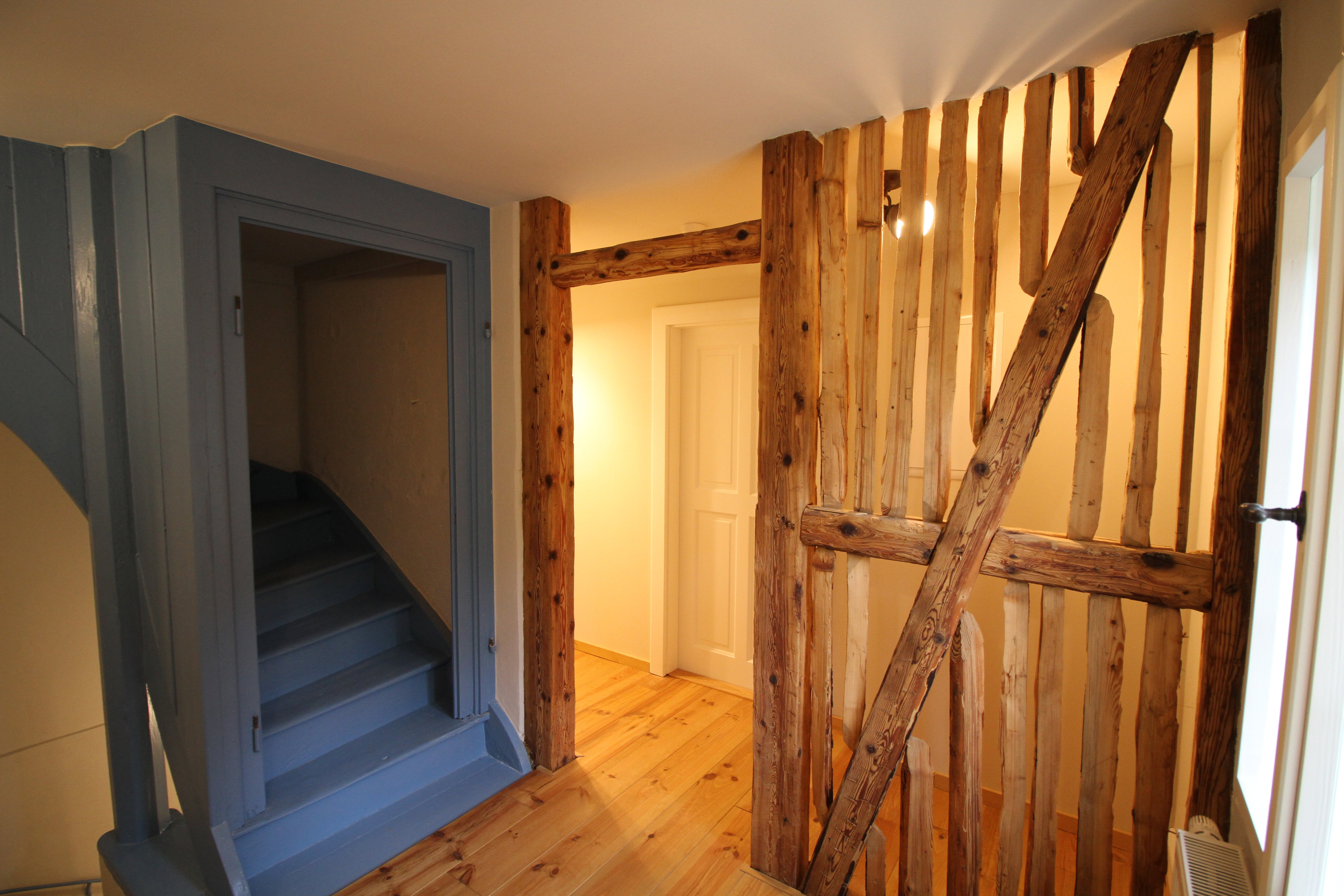 - image: 11