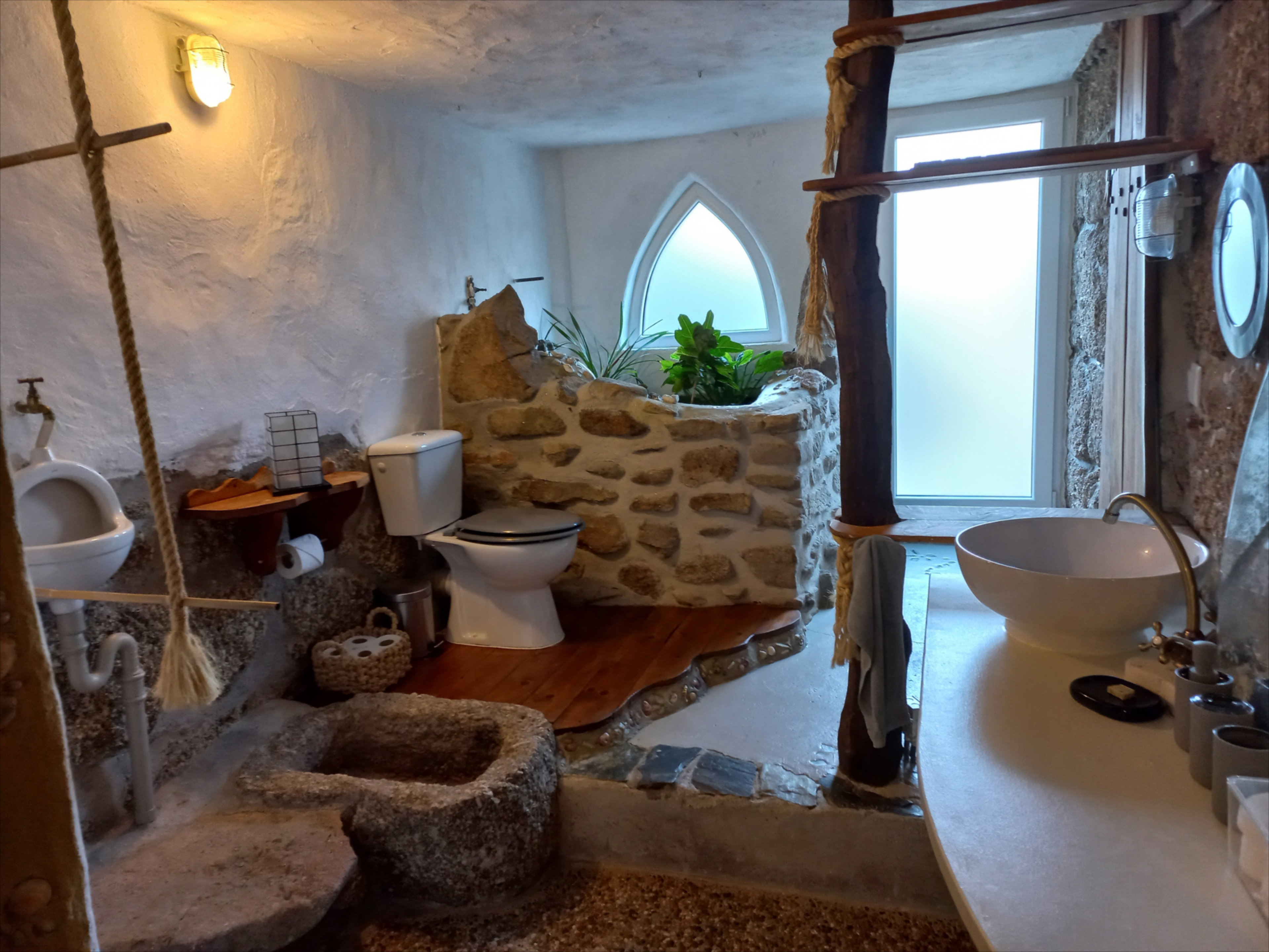 - image: 10