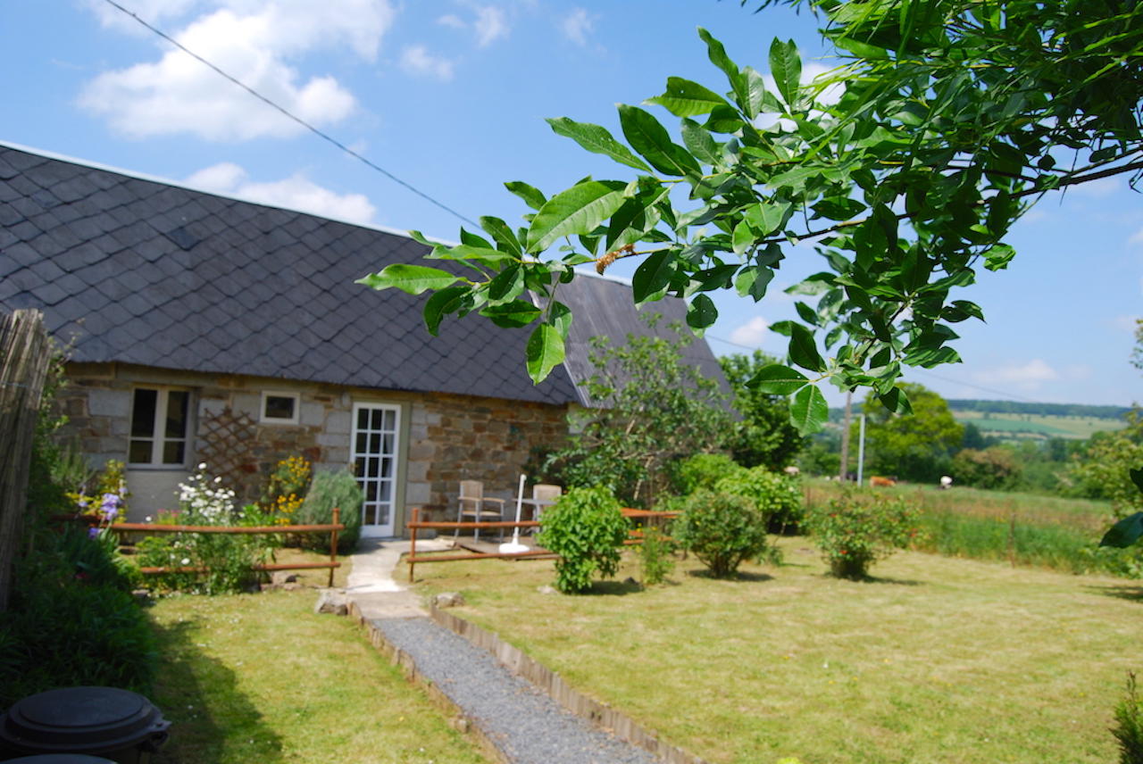Nature house in Landelles et Coupigny