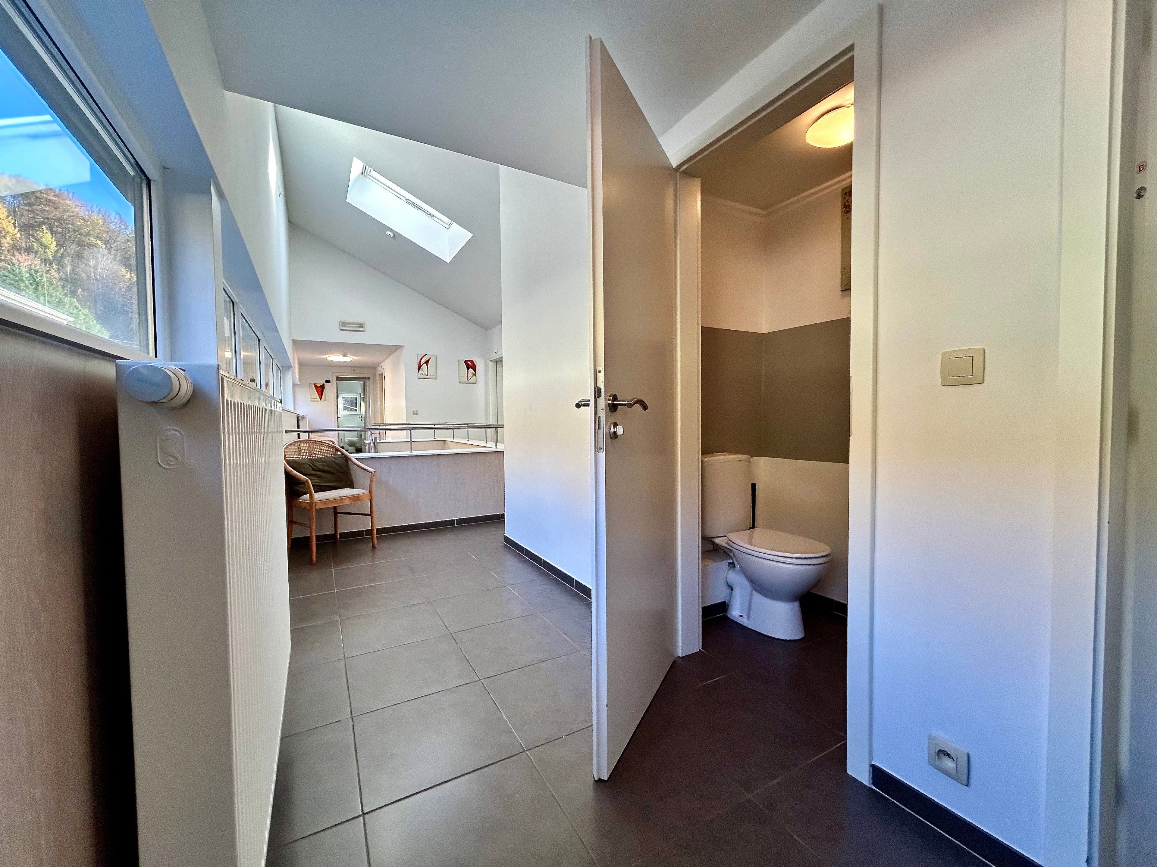 - image: 49
