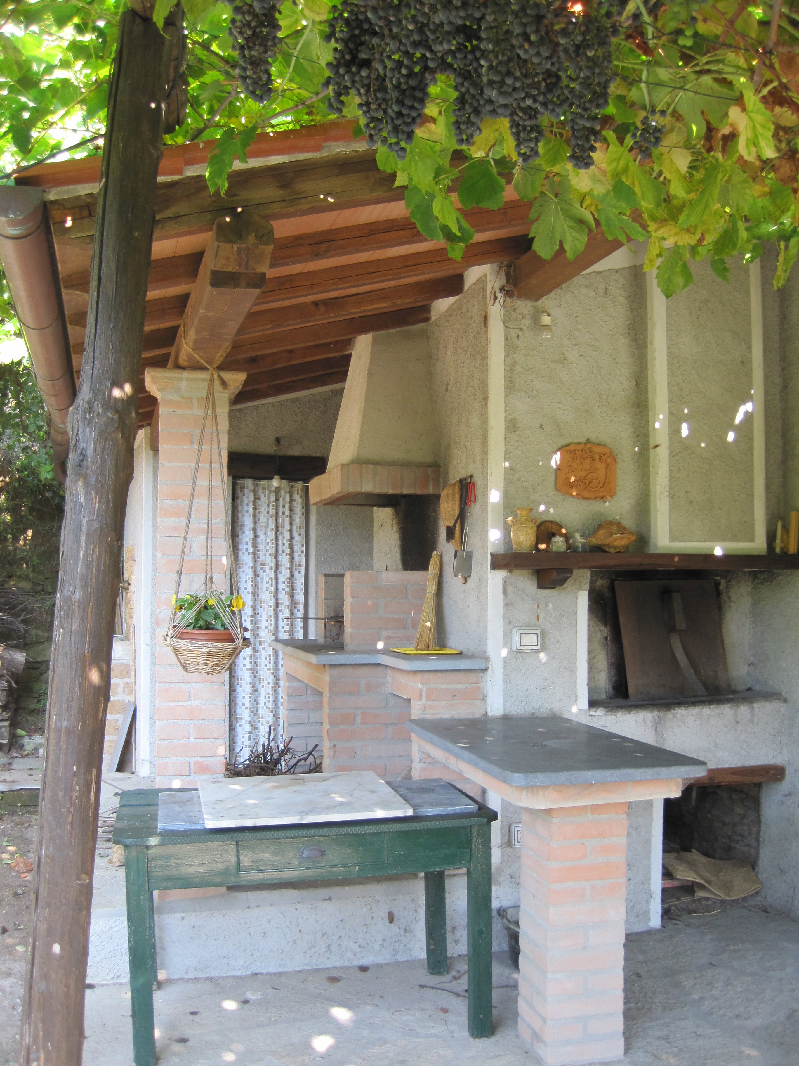 Casa nella natura a Pietrasanta  , loc. Strettoia