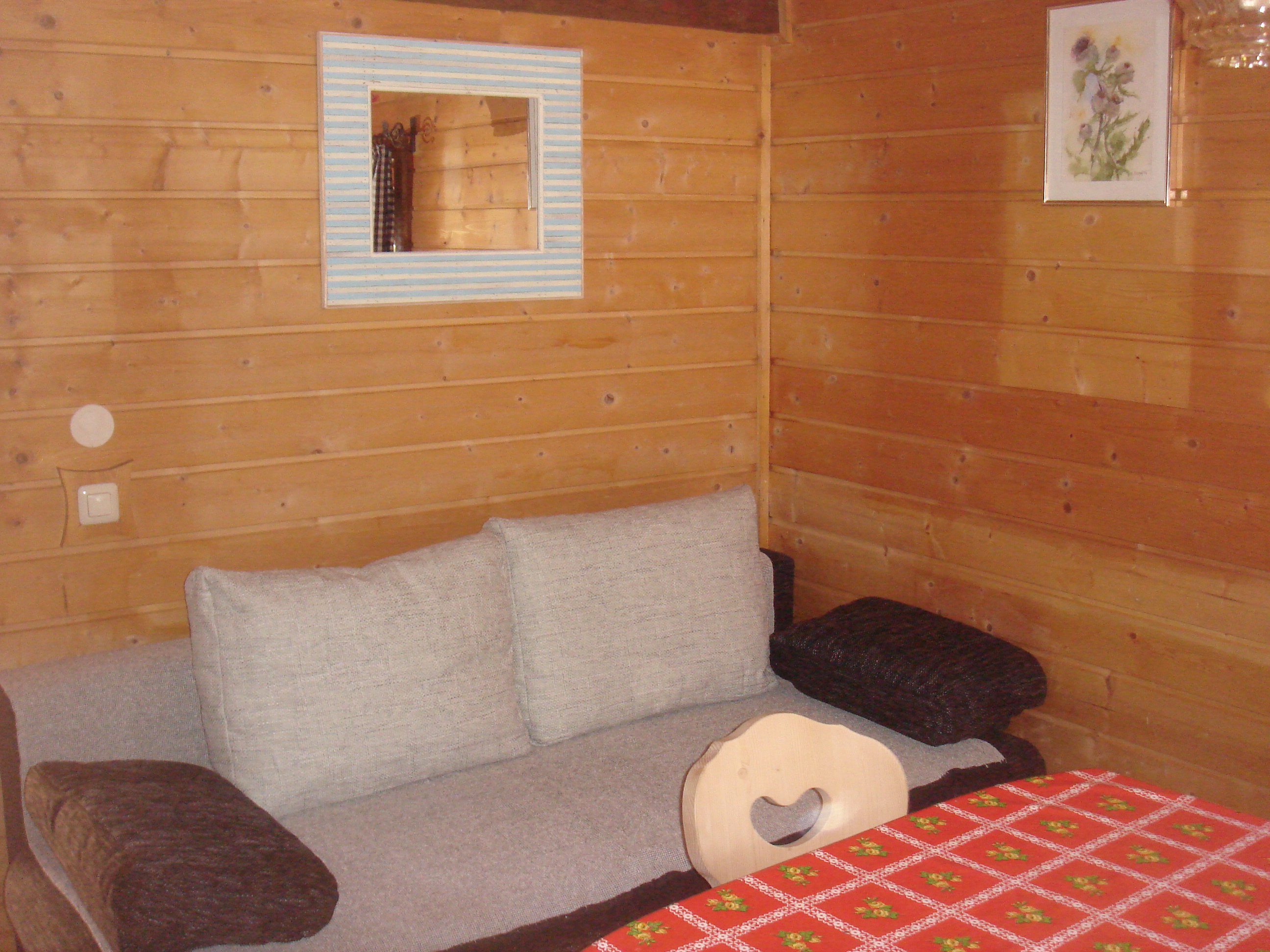 - image: 12