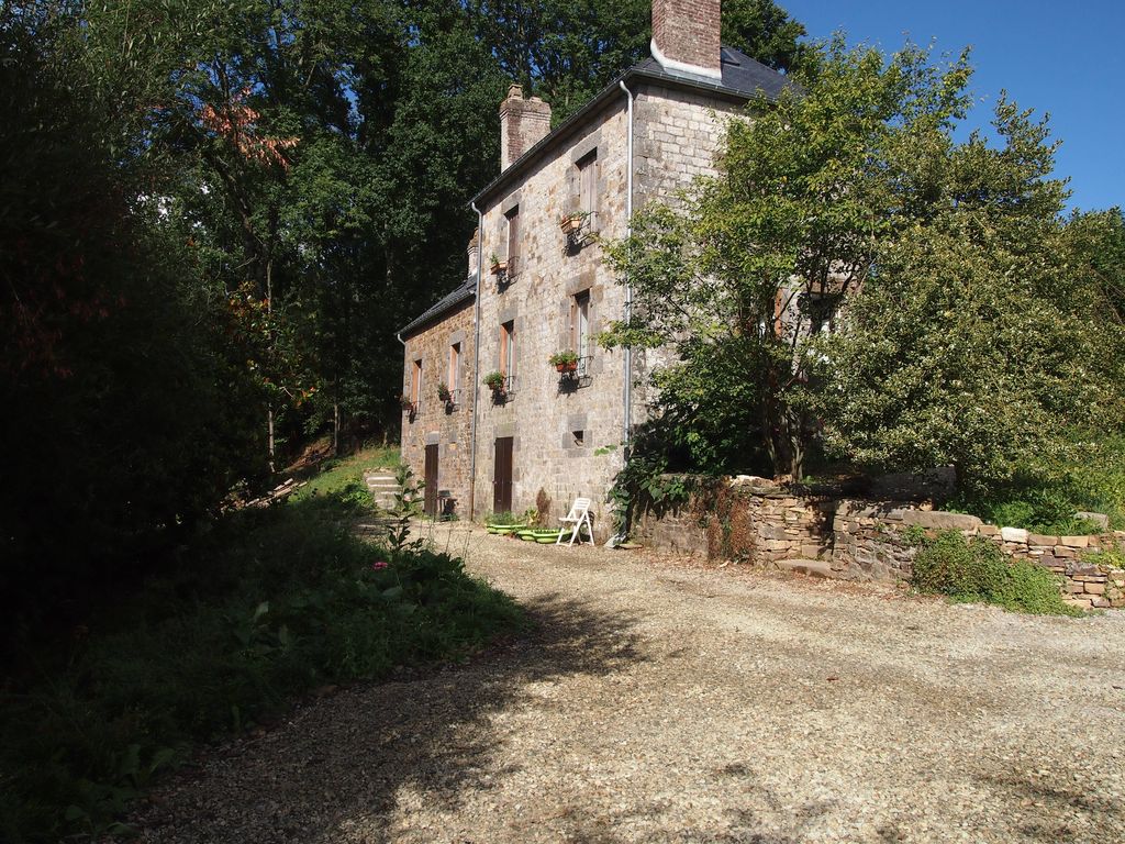 Casa nella natura a Rives D'Andaine