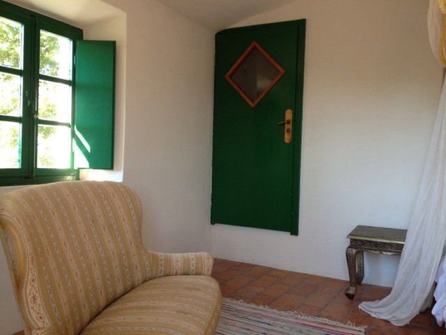 - image: 18