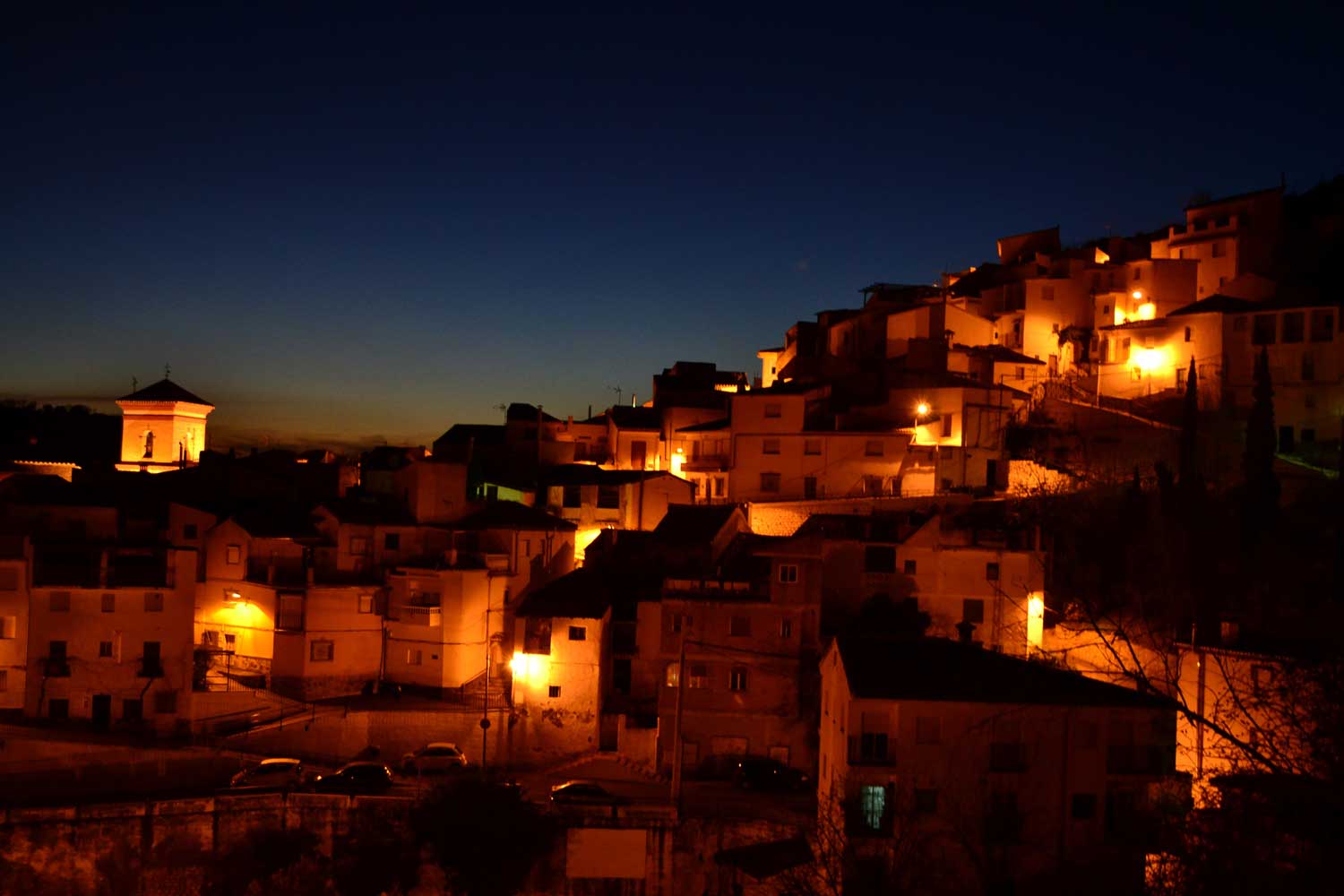 - image: 12