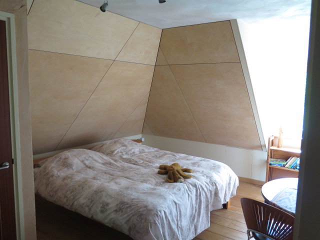 - image: 26