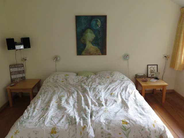 - image: 22