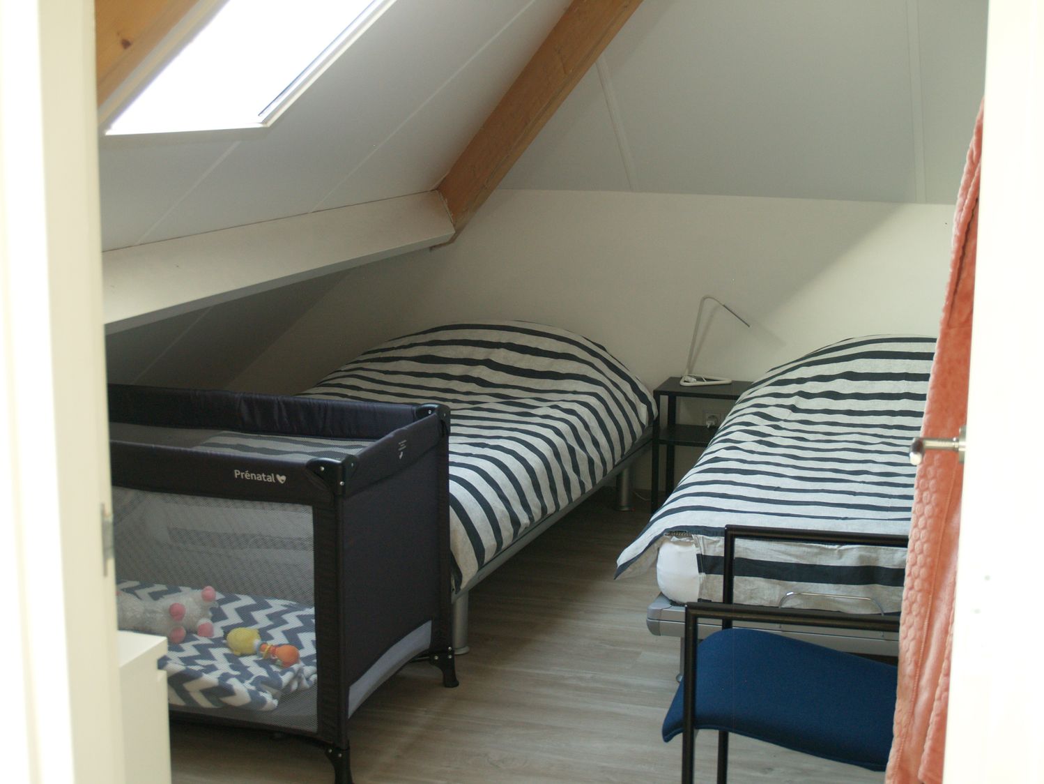 - image: 11