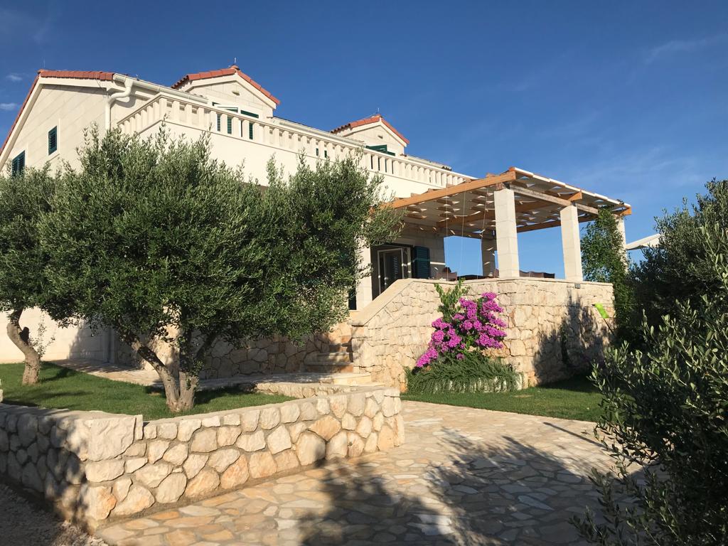 Casa nella natura a Dabovi stani