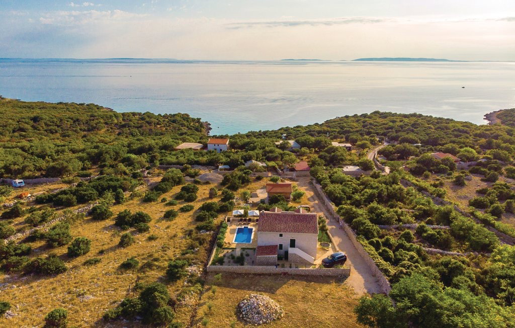Casa nella natura a Dabovi stani