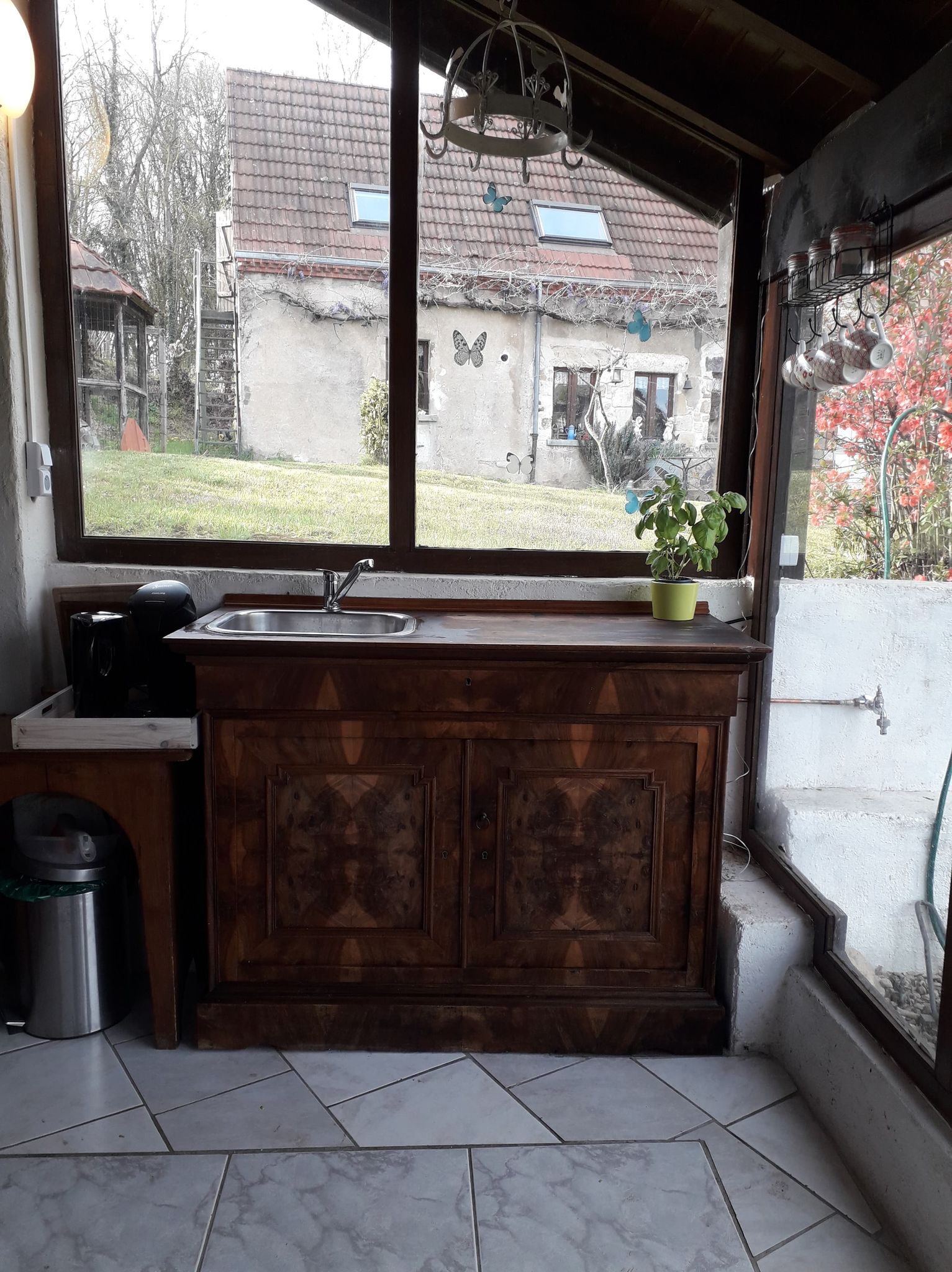 - image: 21