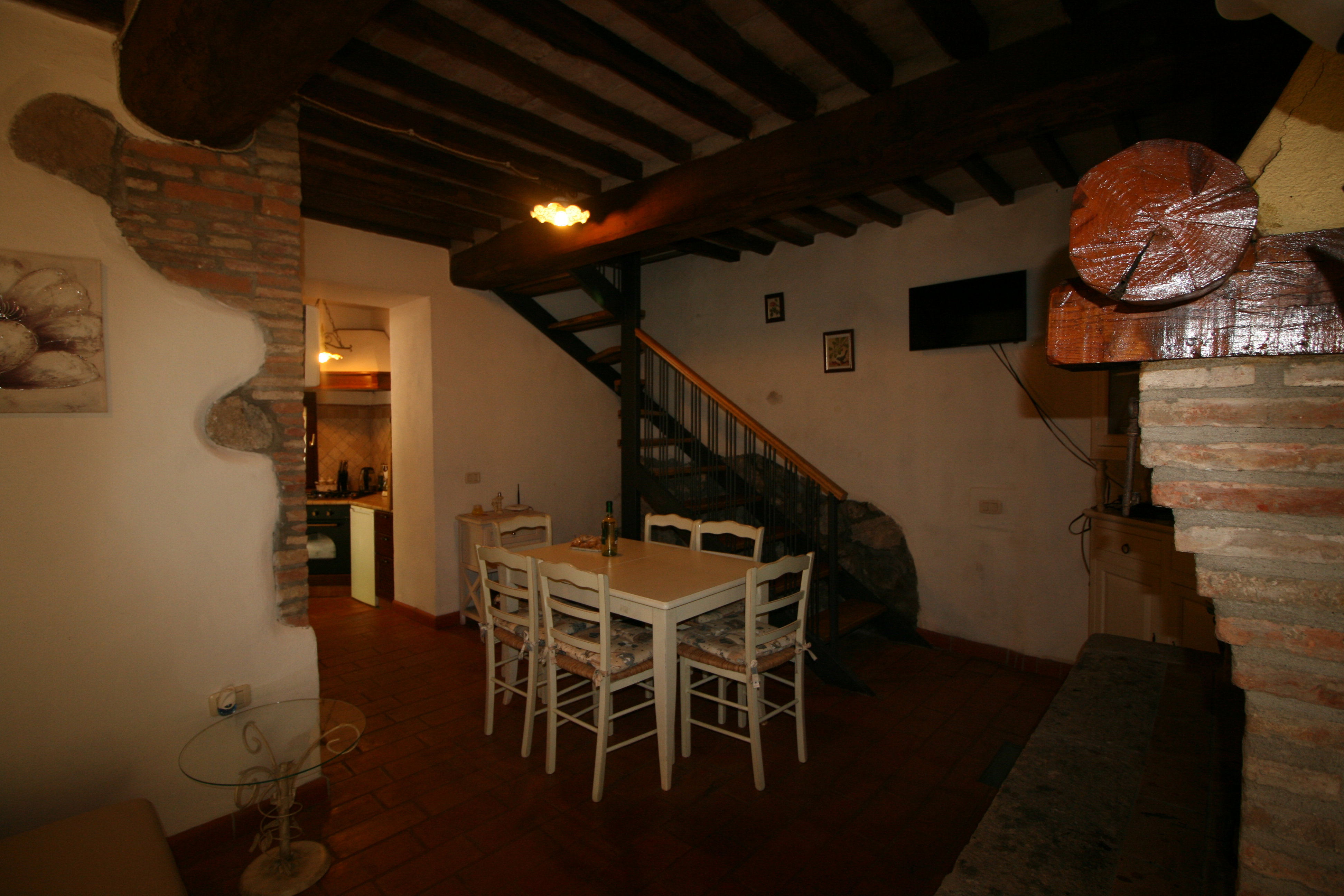 - image: 16